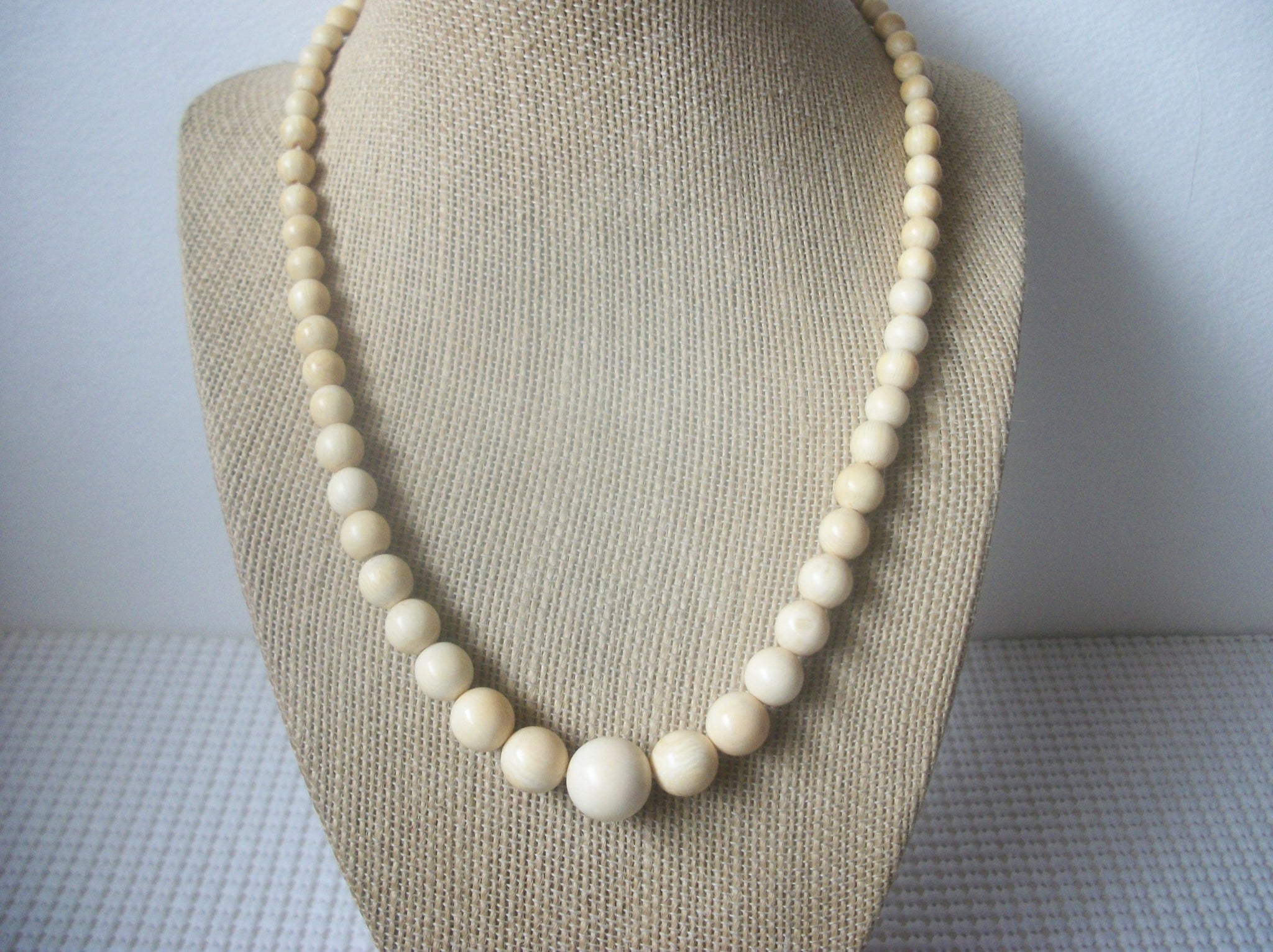 Retro 18" Necklace Neutral Graduated Design Southwestern Flair 73017