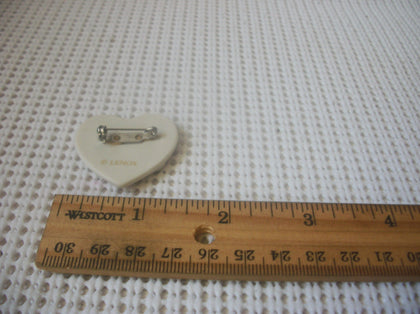 Vintage Jewelry Signed LENOX Fine Porcelain Peace Dove Gold Trim Brooch Pin 121920