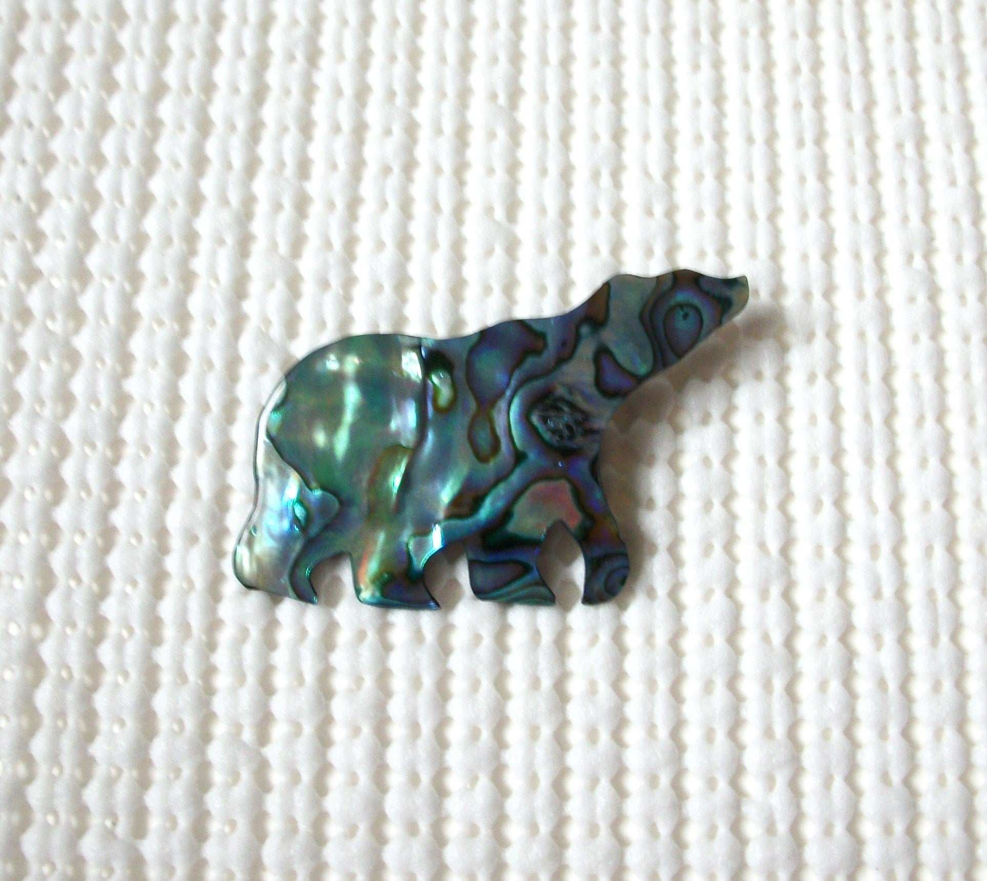 Vintage Paua Abalone Shell Polar Bear Brooch Pin 030521