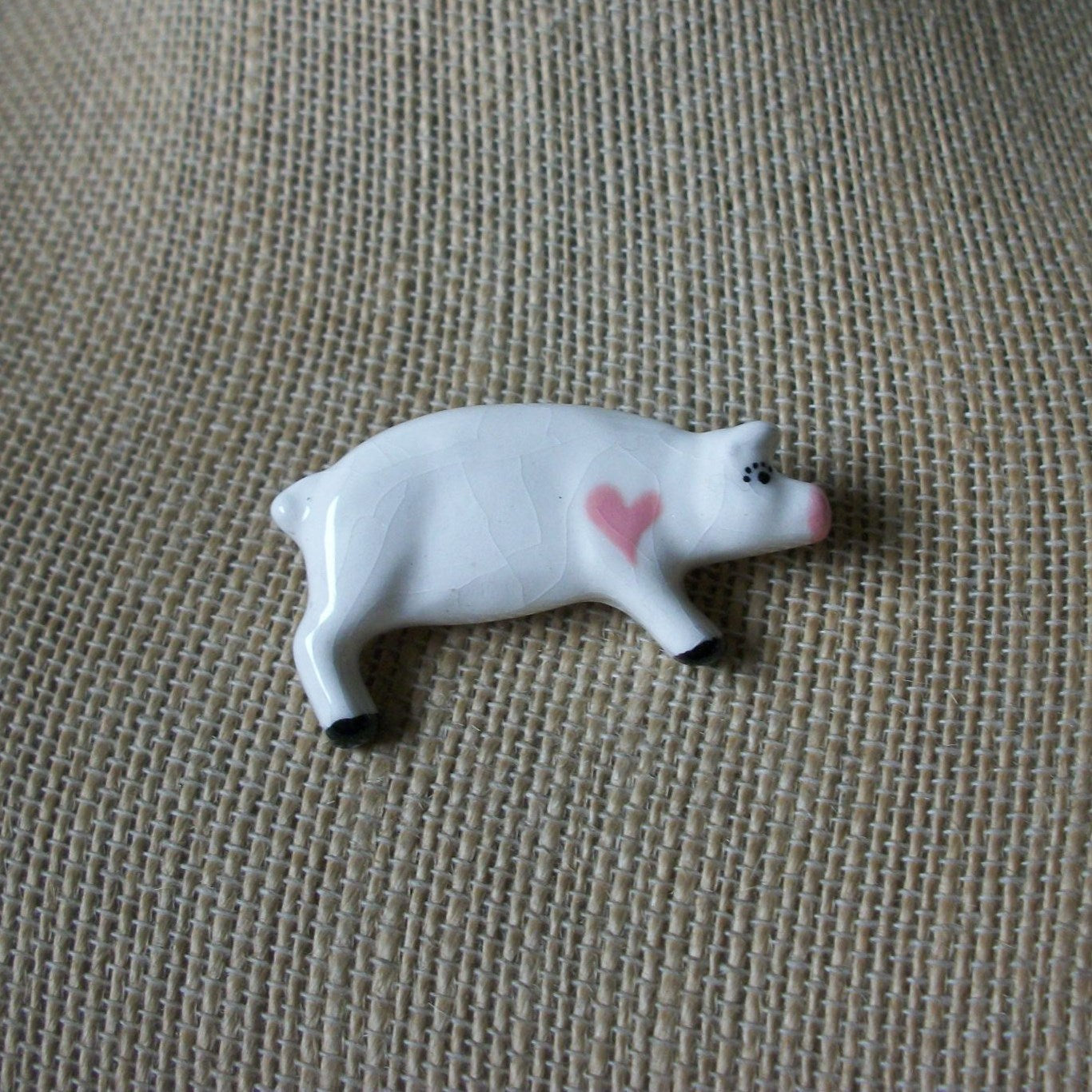 Vintage Brooch Pin, Ceramic Pig Heart Love 031121