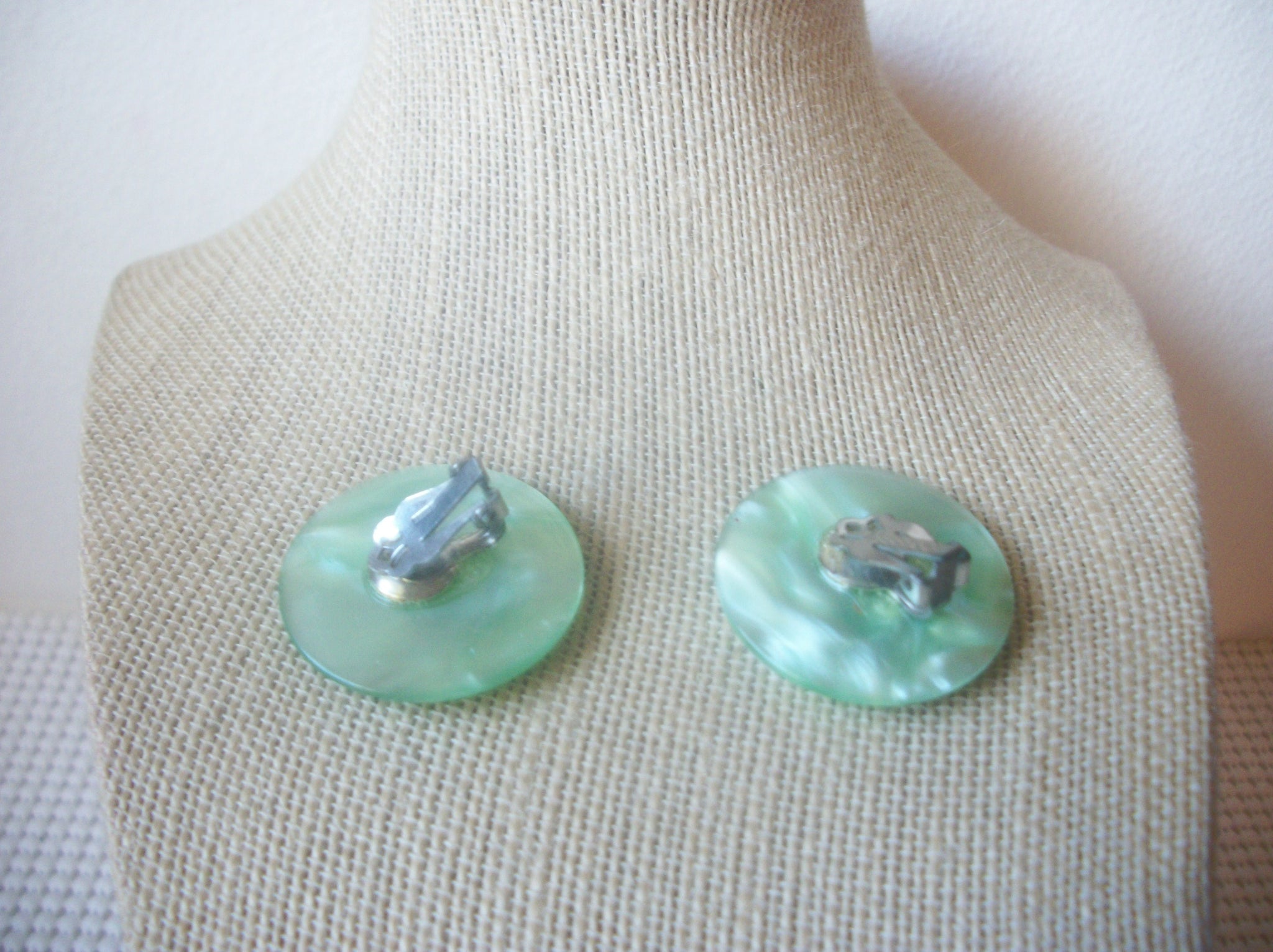Green Shimmer Lucite, Round Dome Clip On Earrings, Vintage 60218