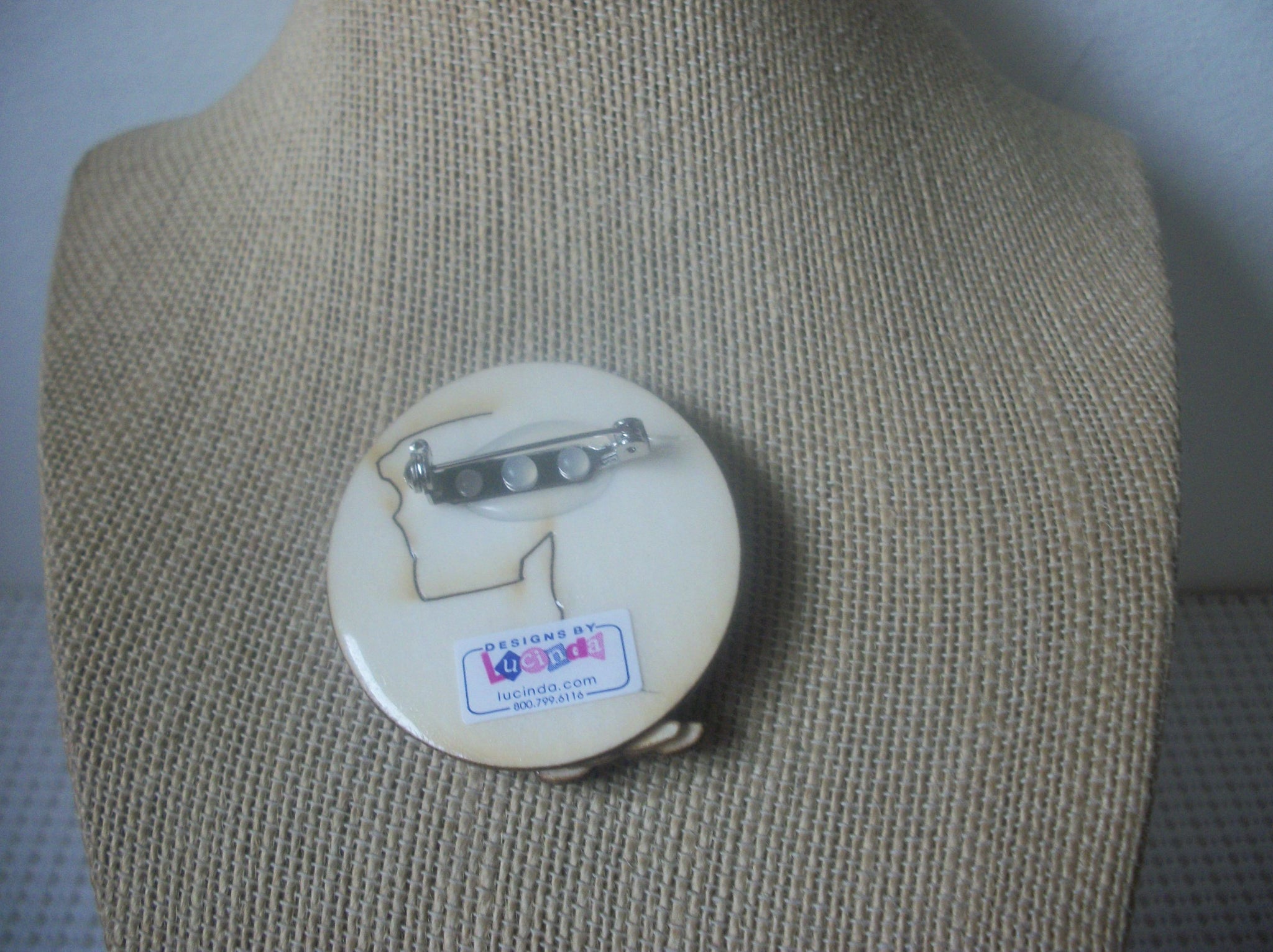 RARE Lucinda Pins Highly Detailed Little Girl Carrying Books Read Out Load Liberian Teacher 021321