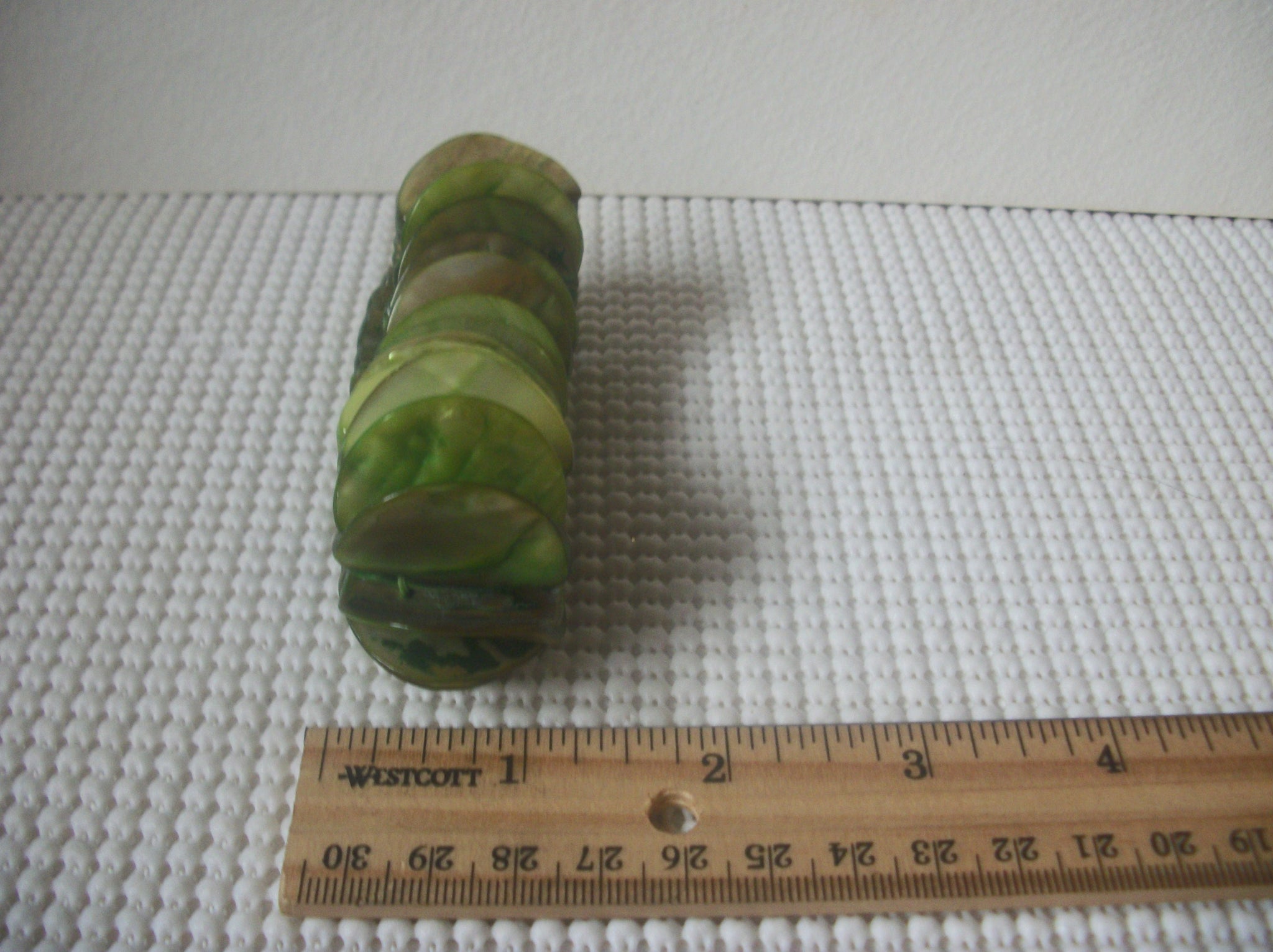Chunky Heavier Green Shells Natural Stretch Bracelet 022121