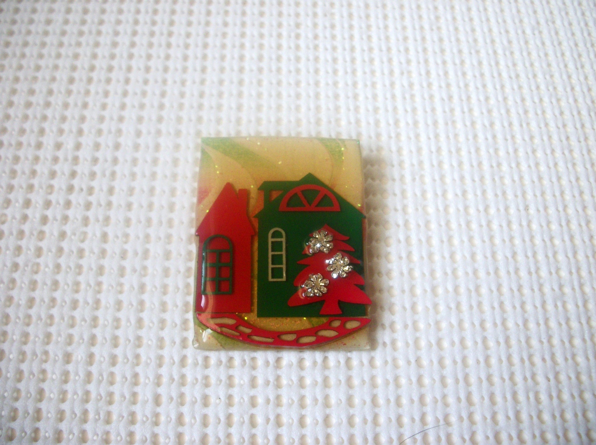 RARE Lucinda House Pins, Very Detailed Christmas Theme Poinsettia Pine Tree Glitter 021321