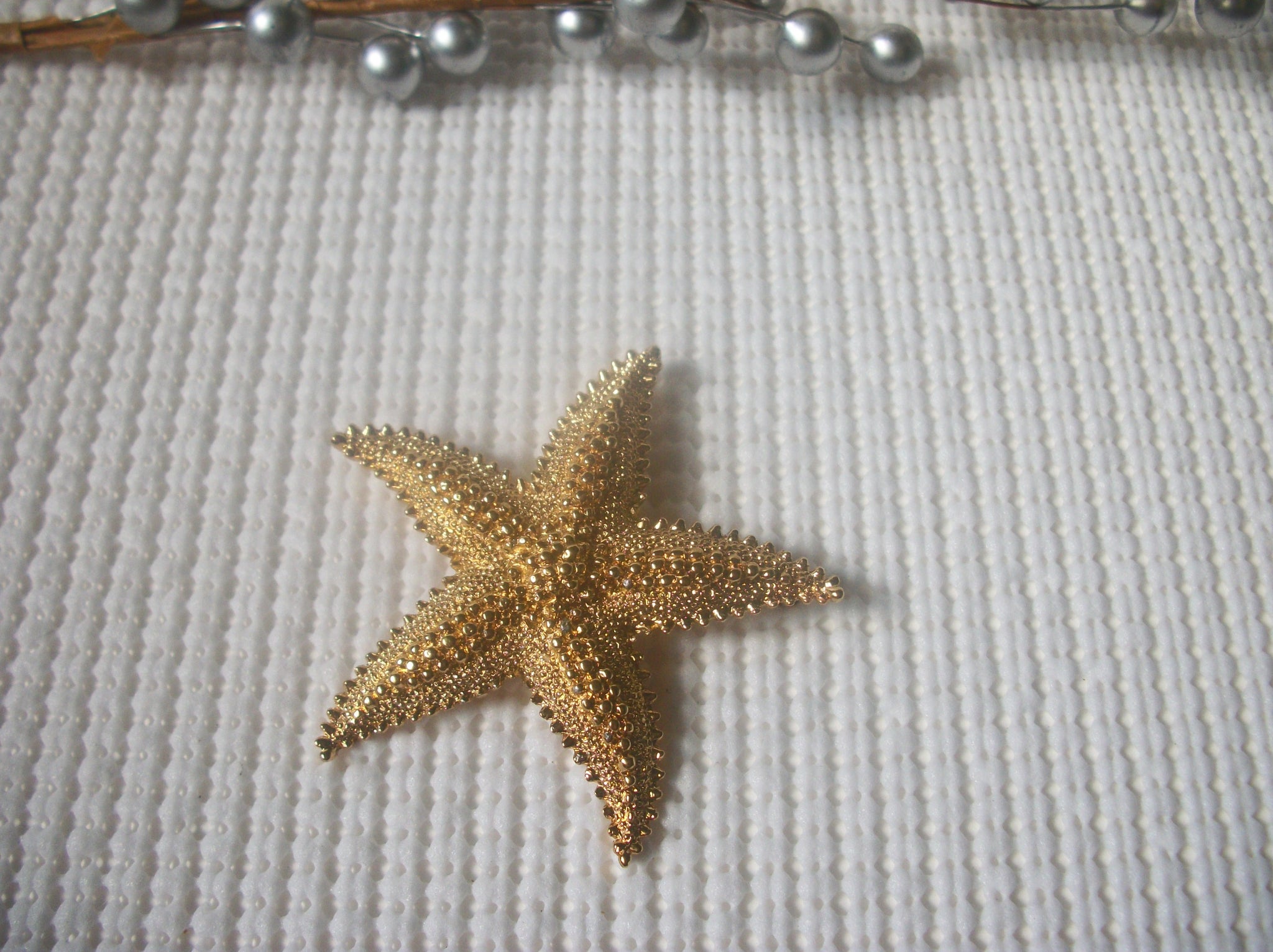 Larger Vintage Brooch Pin Signed MONET Starfish Gold Tone 121516