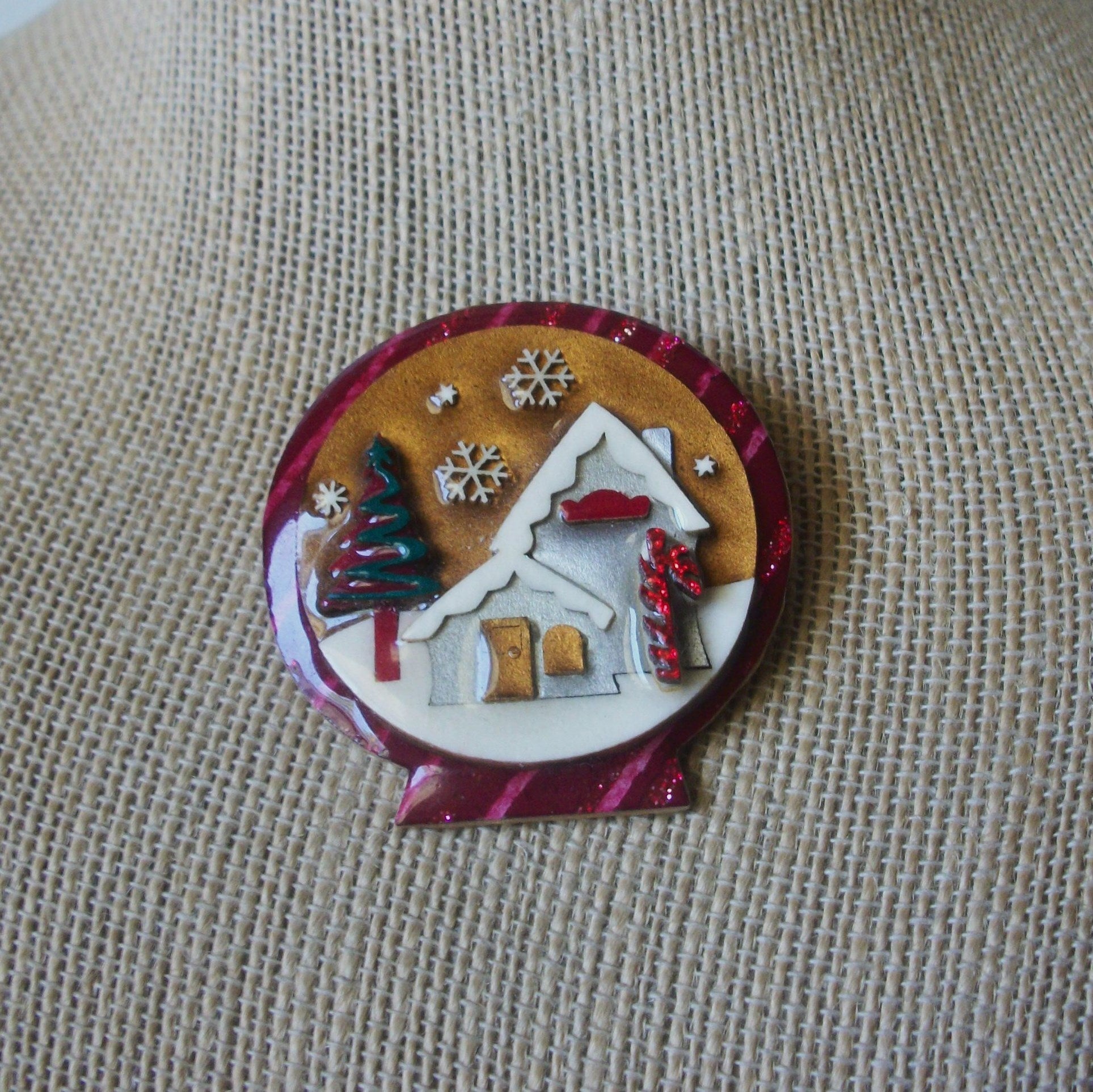 RARE Unique Lucinda House Pins Globe Christmas Tree Snowflakes Snow Glitter 61318