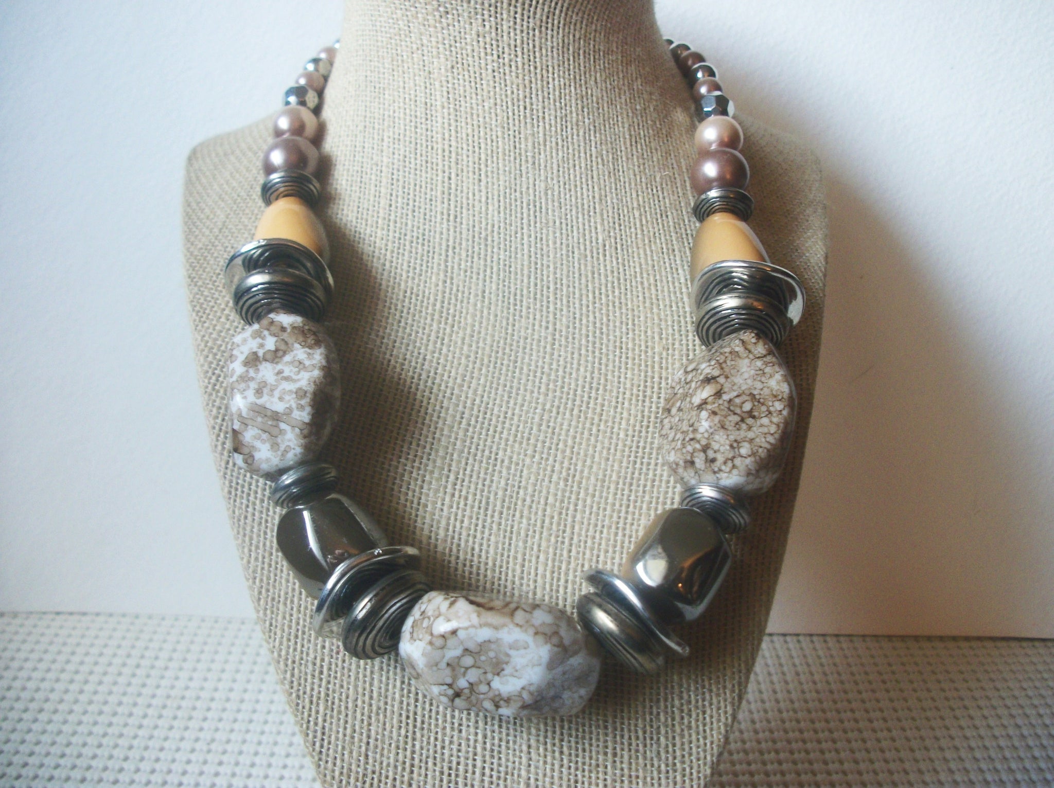 Retro Chunky Earthy Neutral Tones, Silver Tone Vintage Necklace 022221