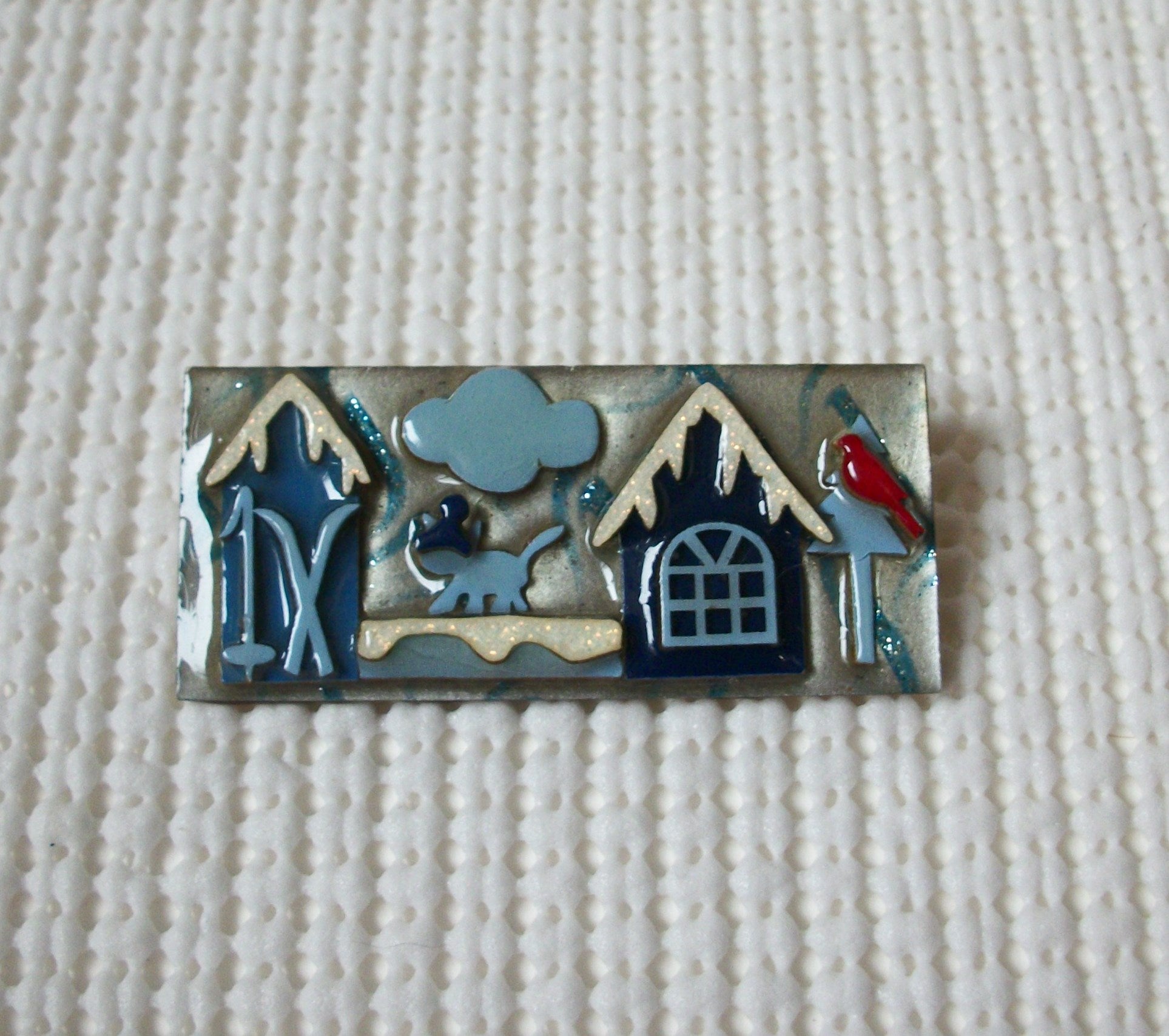 Highly Detailed Lucinda House Pins, Christmas Red Cardinal Festive Snow Glitter 021321