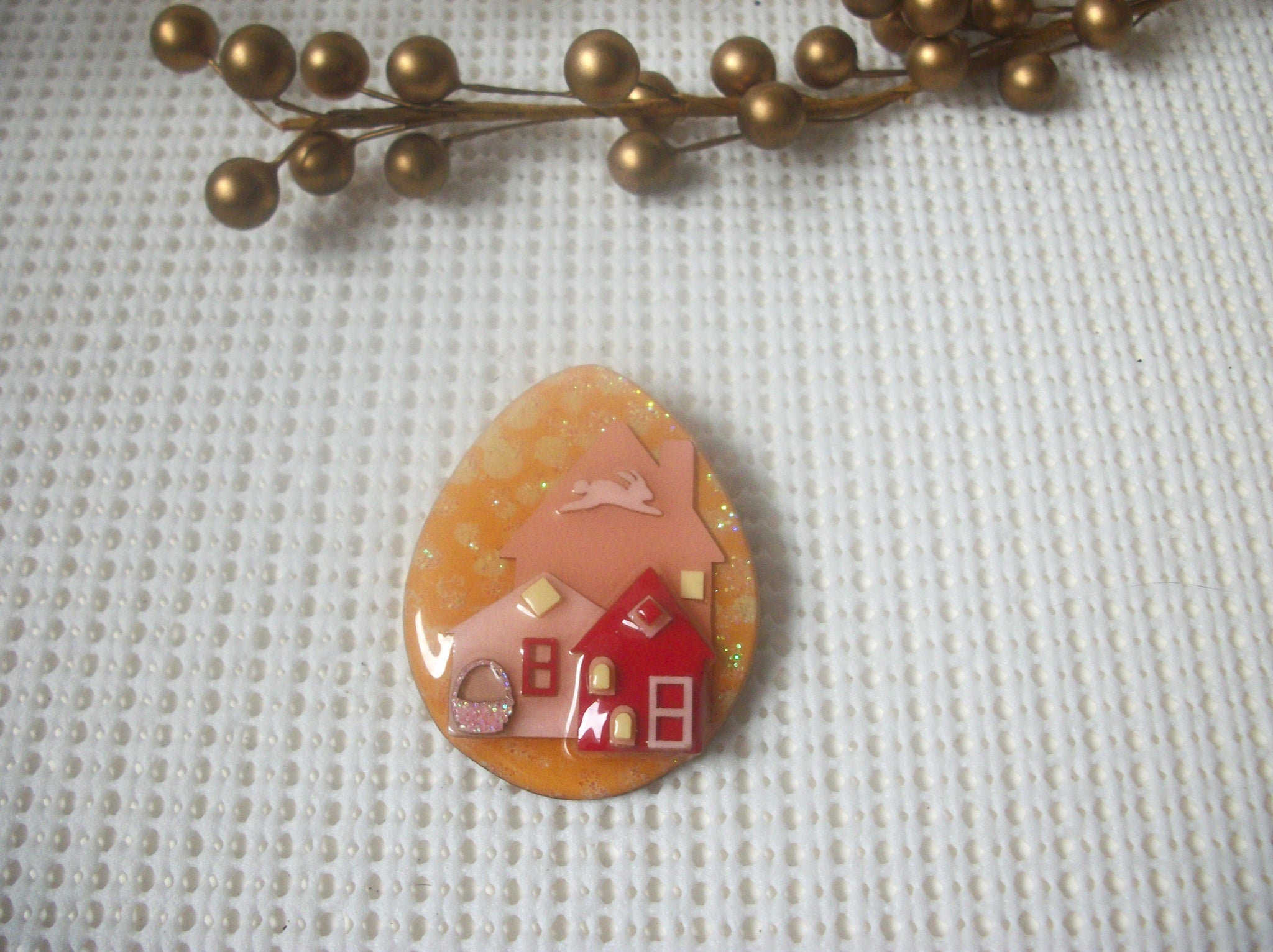 Hard To Find Lucinda House Pins, Easter Bunny Glitter Easter Basket 021321