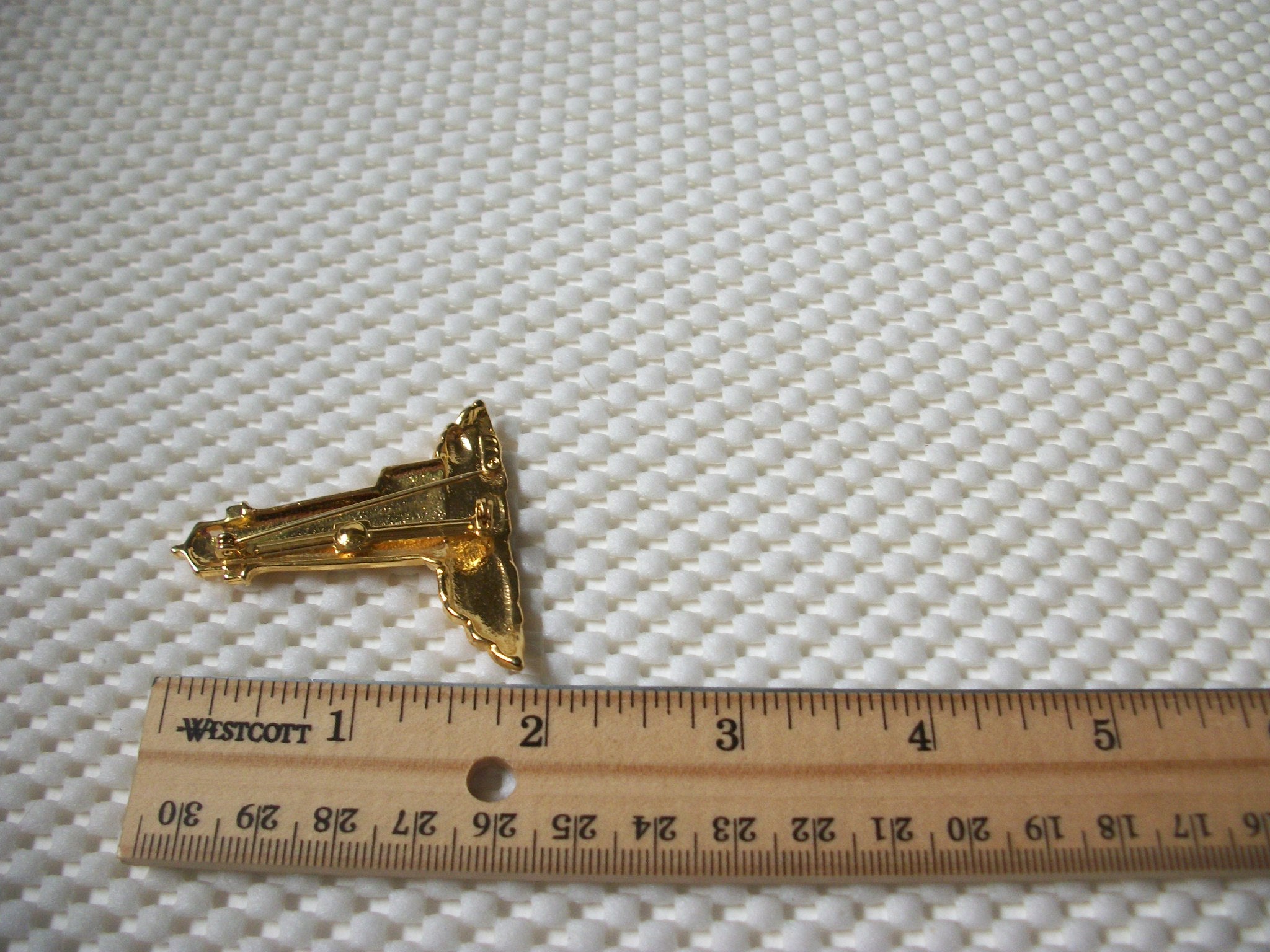 Signed JJ Vintage Brooch Pin, Lighthouse Rocks Gold Tone 031121