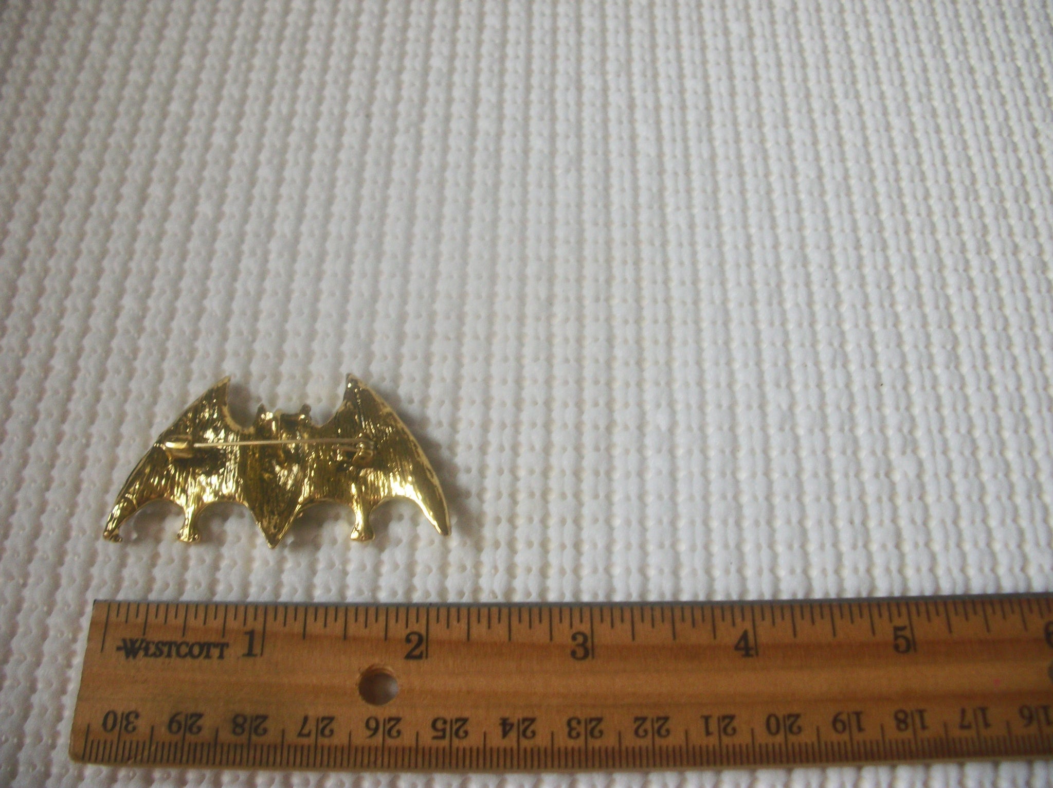 Vintage Jewelry Stunning Halloween Bat with Emerald Green Rhinestones Pin Brooch and Pendant 022521