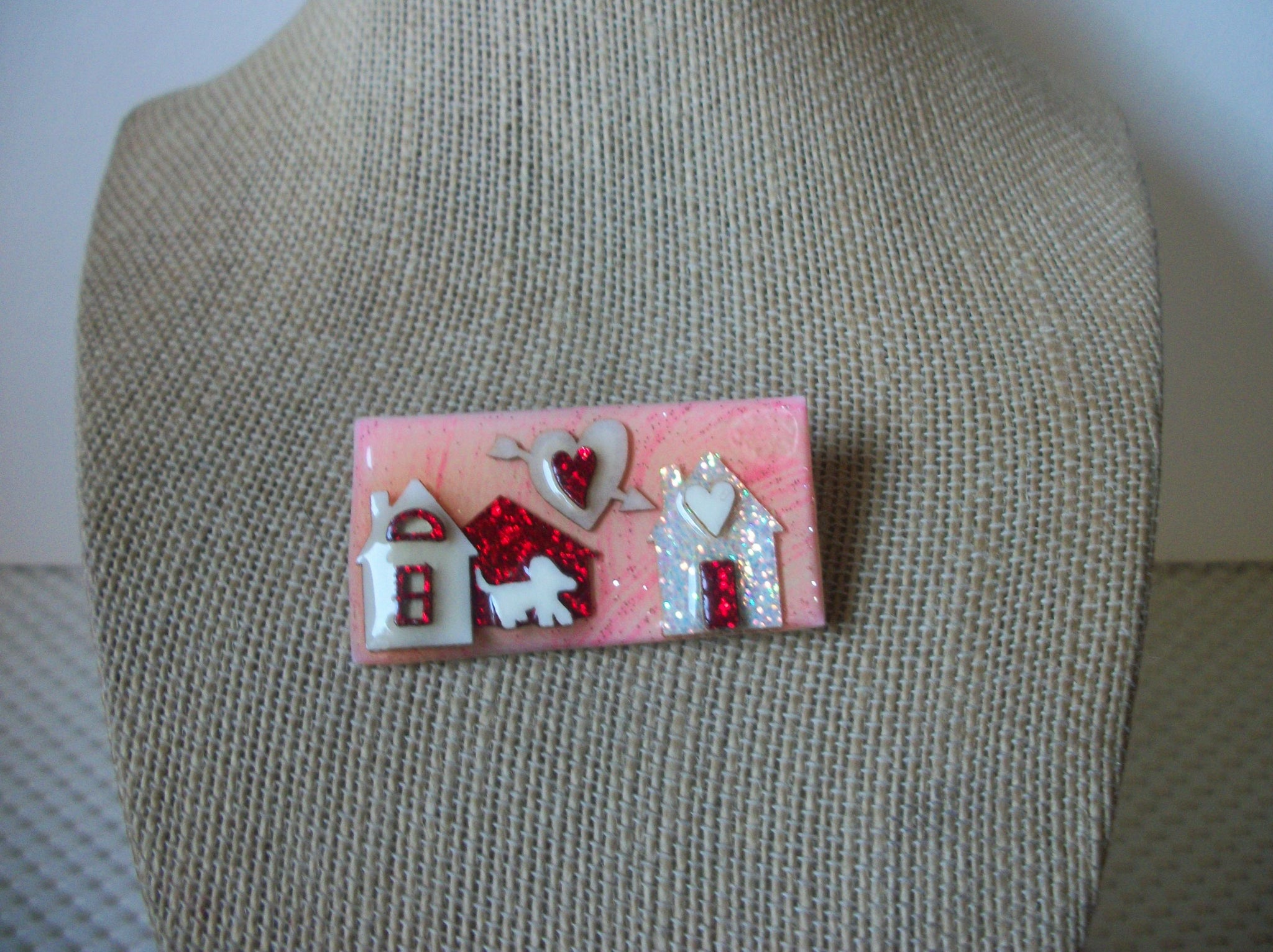 Vintage Lucinda House Pins, Valentine Hearts Little Dog Glitter 021321