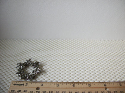 Vintage Brooch Pin Sparkling Crystals Rose Lilac Purple Blue Auroral Borelias Wreath Dark Metal 030521