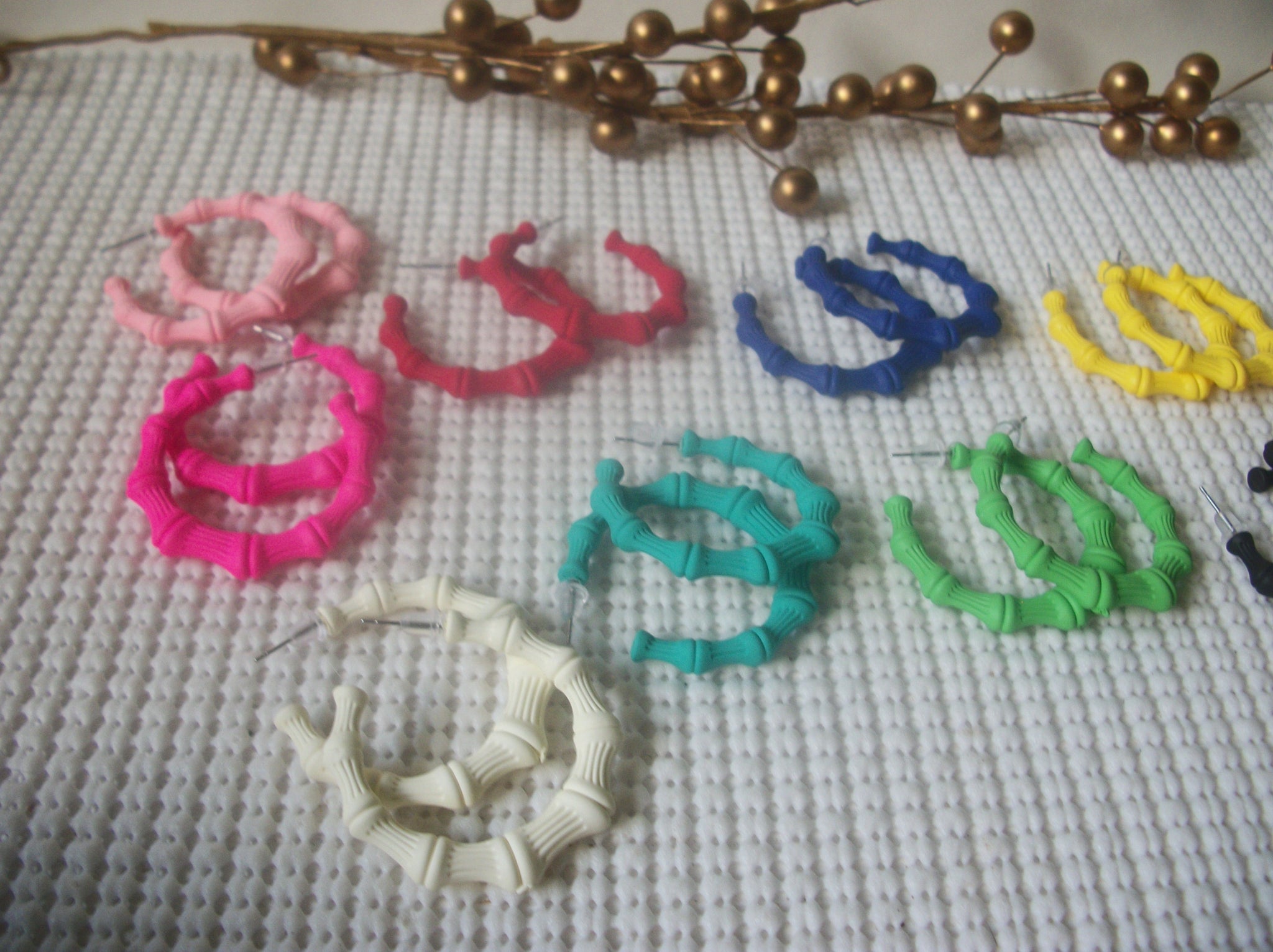 Retro Pierced Earrings Lot of 9X Bamboo Plastic Hoops 91916