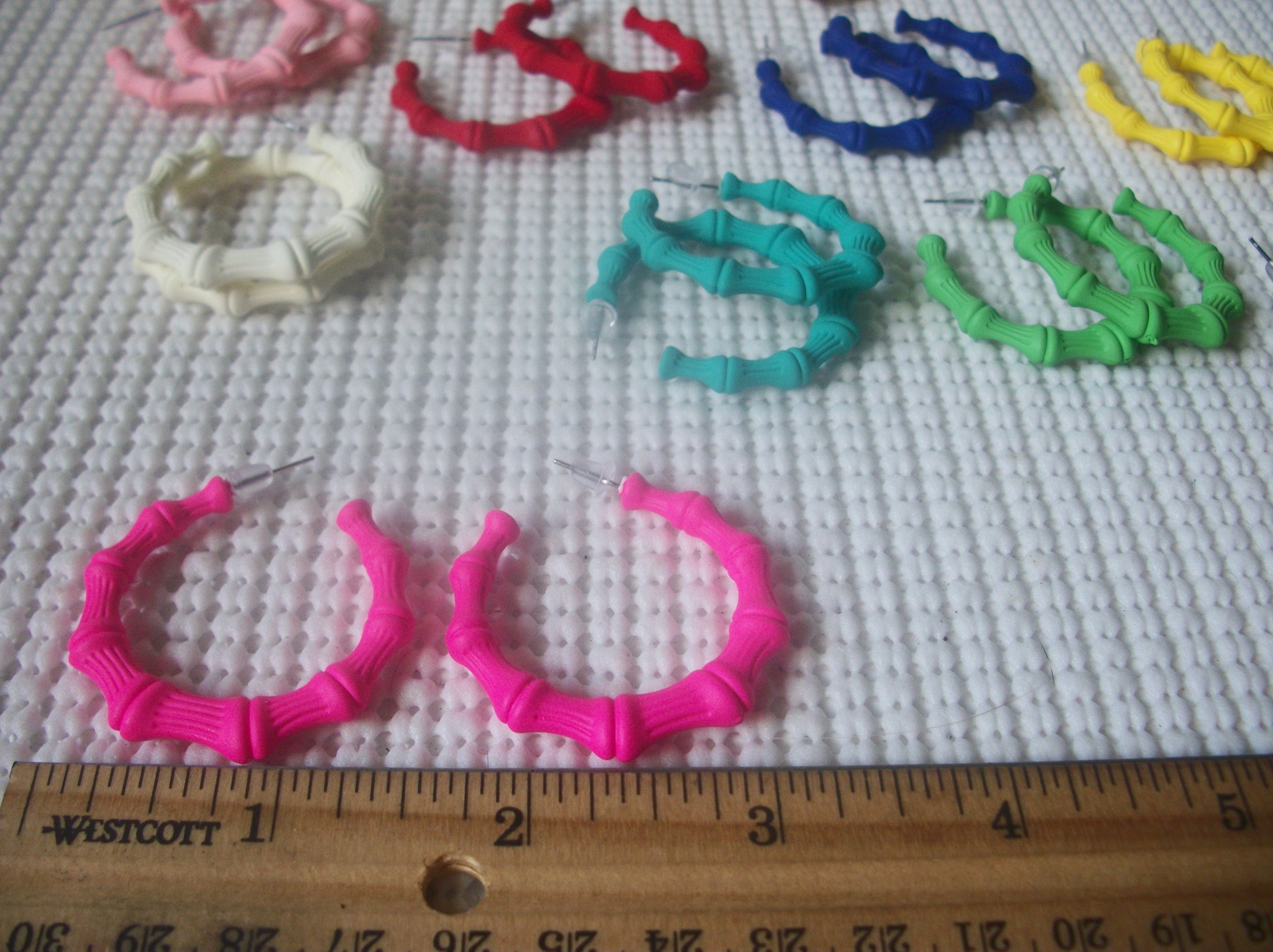 Retro Pierced Earrings Lot of 9X Bamboo Plastic Hoops 91916