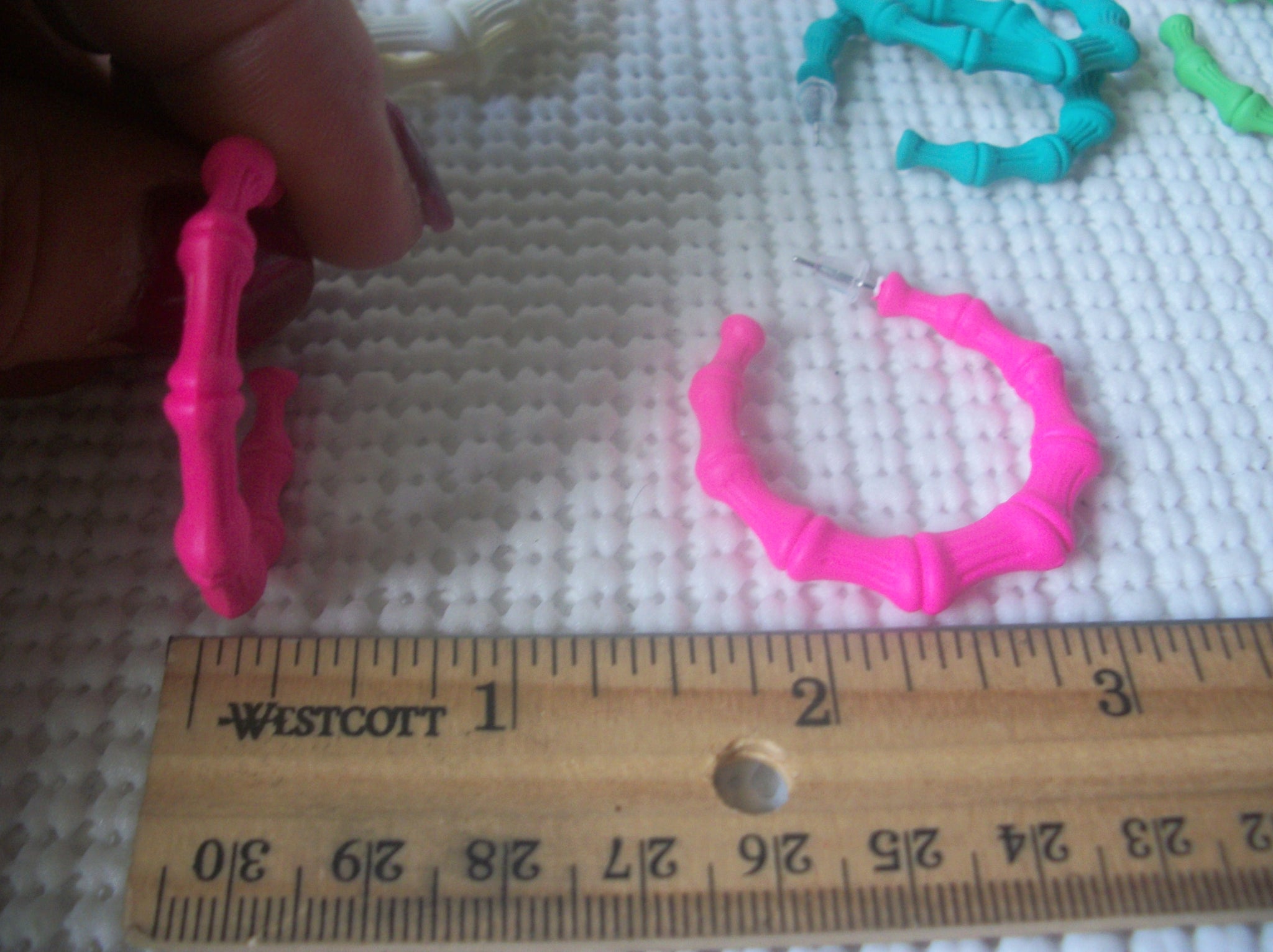 Retro Pierced Earrings Lot of 9X Bamboo Plastic Hoops 91916