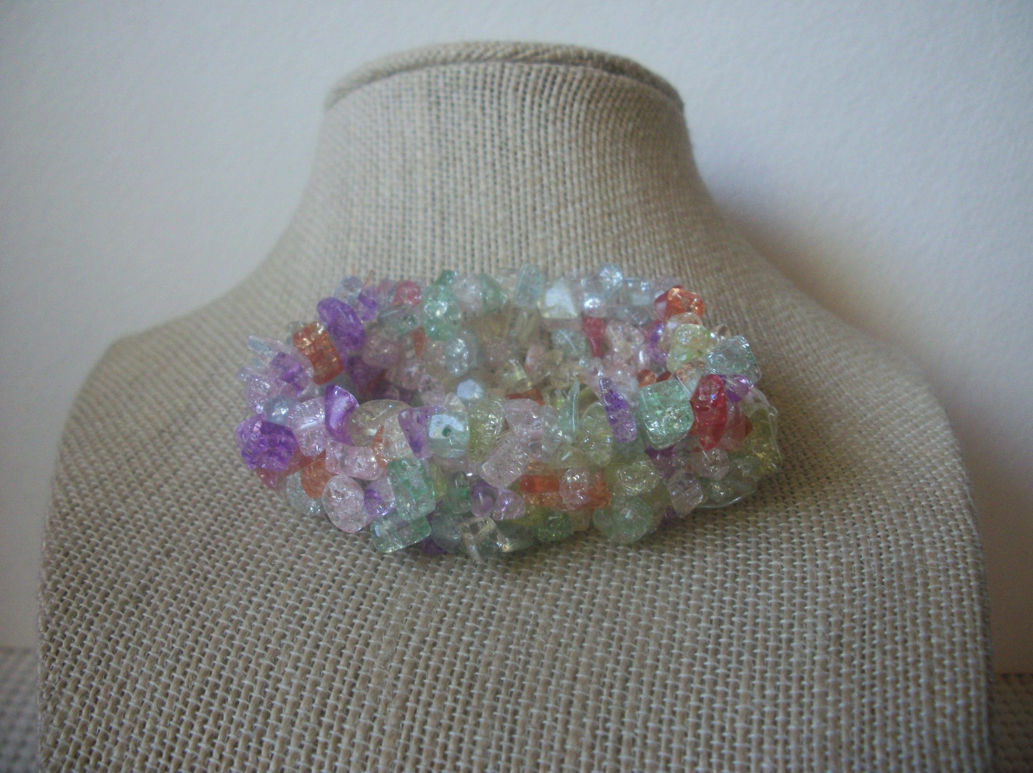 Vintage Jewelry, Pastel Bracelet, Wide Czech Glass Chips Stretch Bracelet 51018