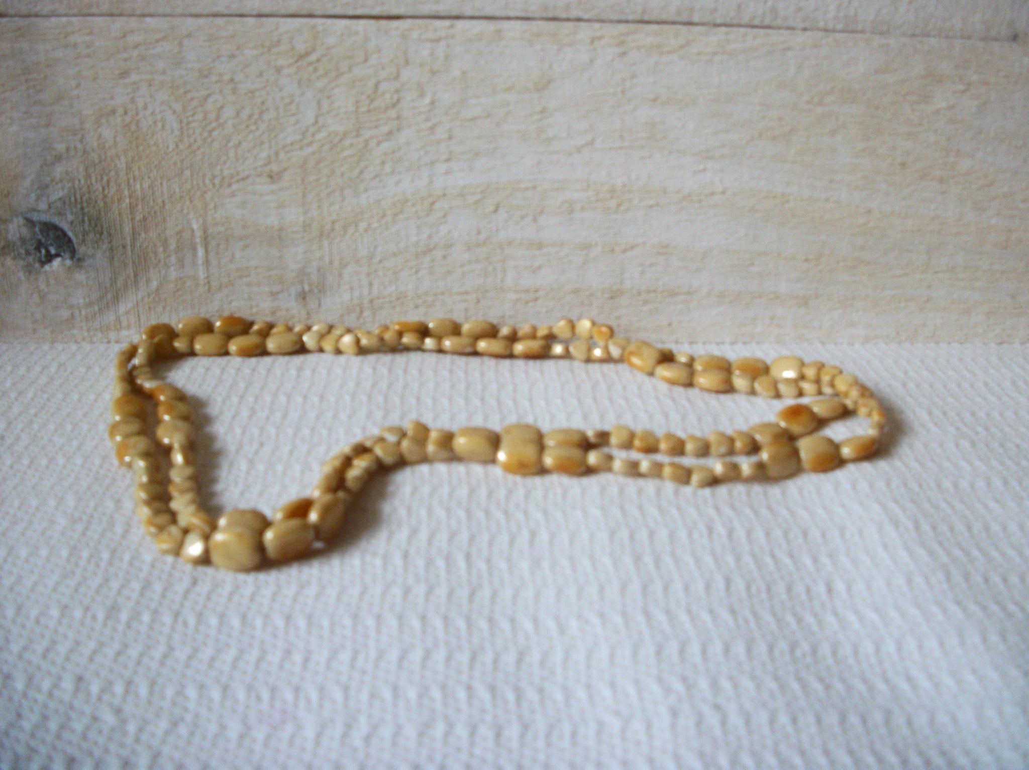 Retro Beige Tan Necklace 51520