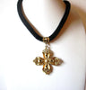 Vintage The Limited Velvet Black Pendant Necklace 123116
