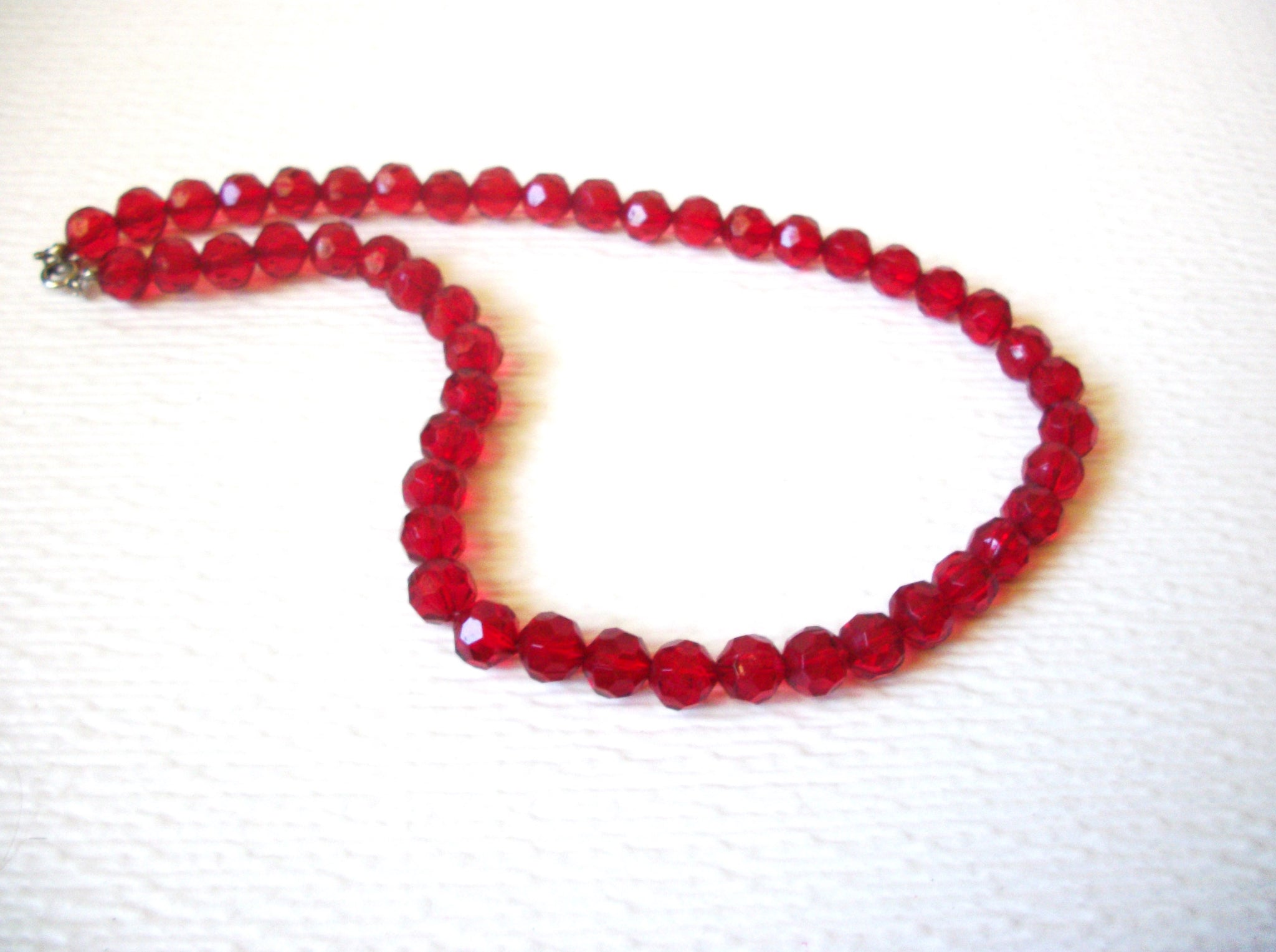 Retro Red Translucent Shorter Length Acrylic Beads Necklace 123020