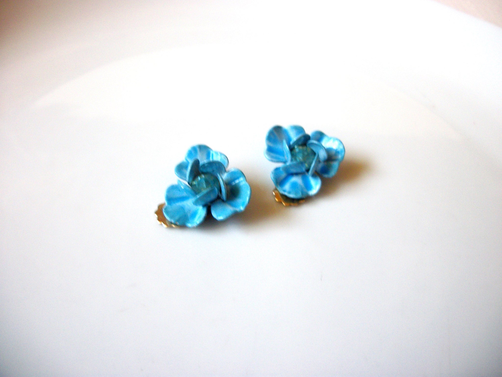 Smaller Vintage Blue Flower Clip On Earrings 80417