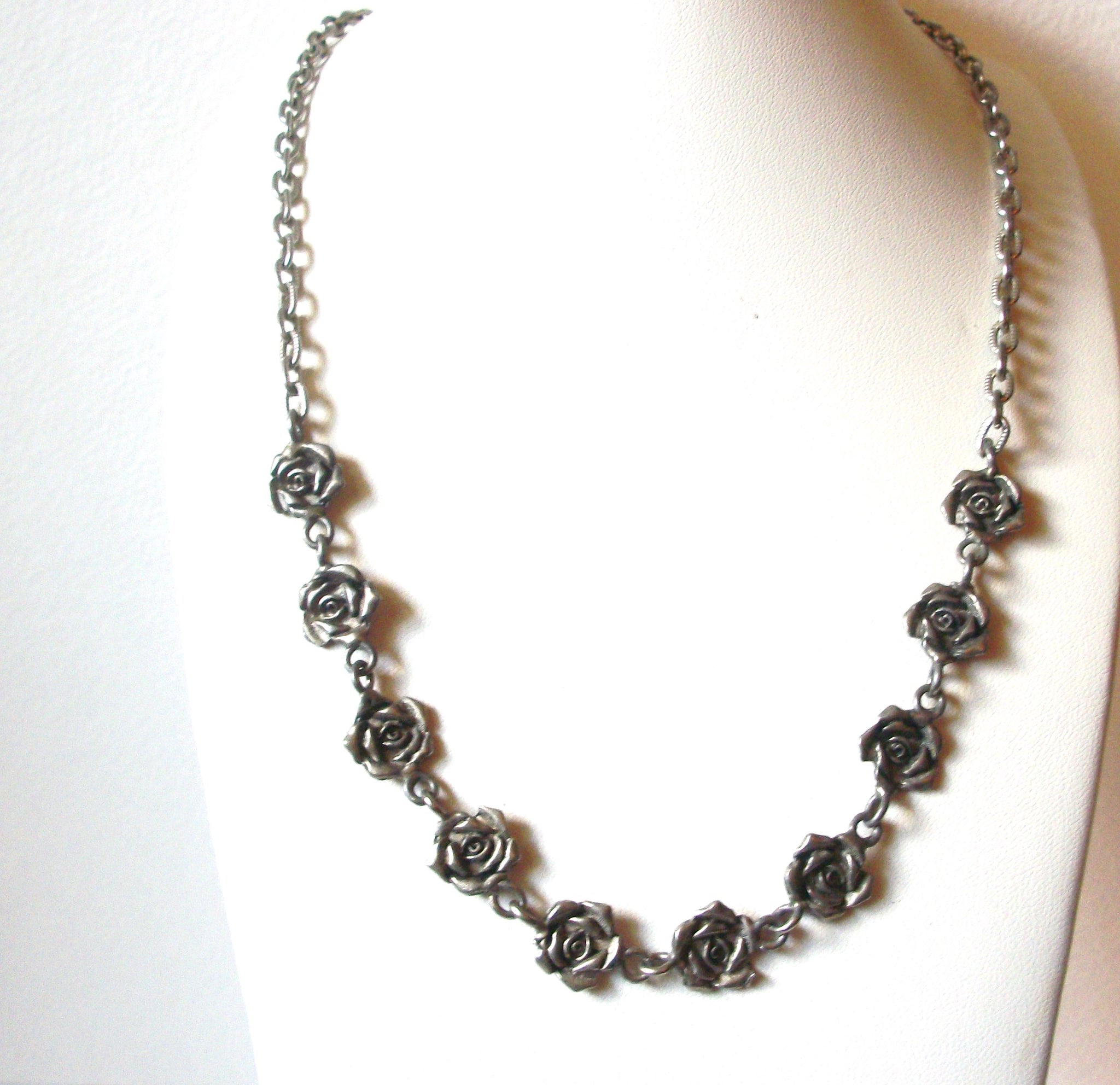 Metal Roses Flowers Antiqued Silver Toned Vintage Necklace 123020