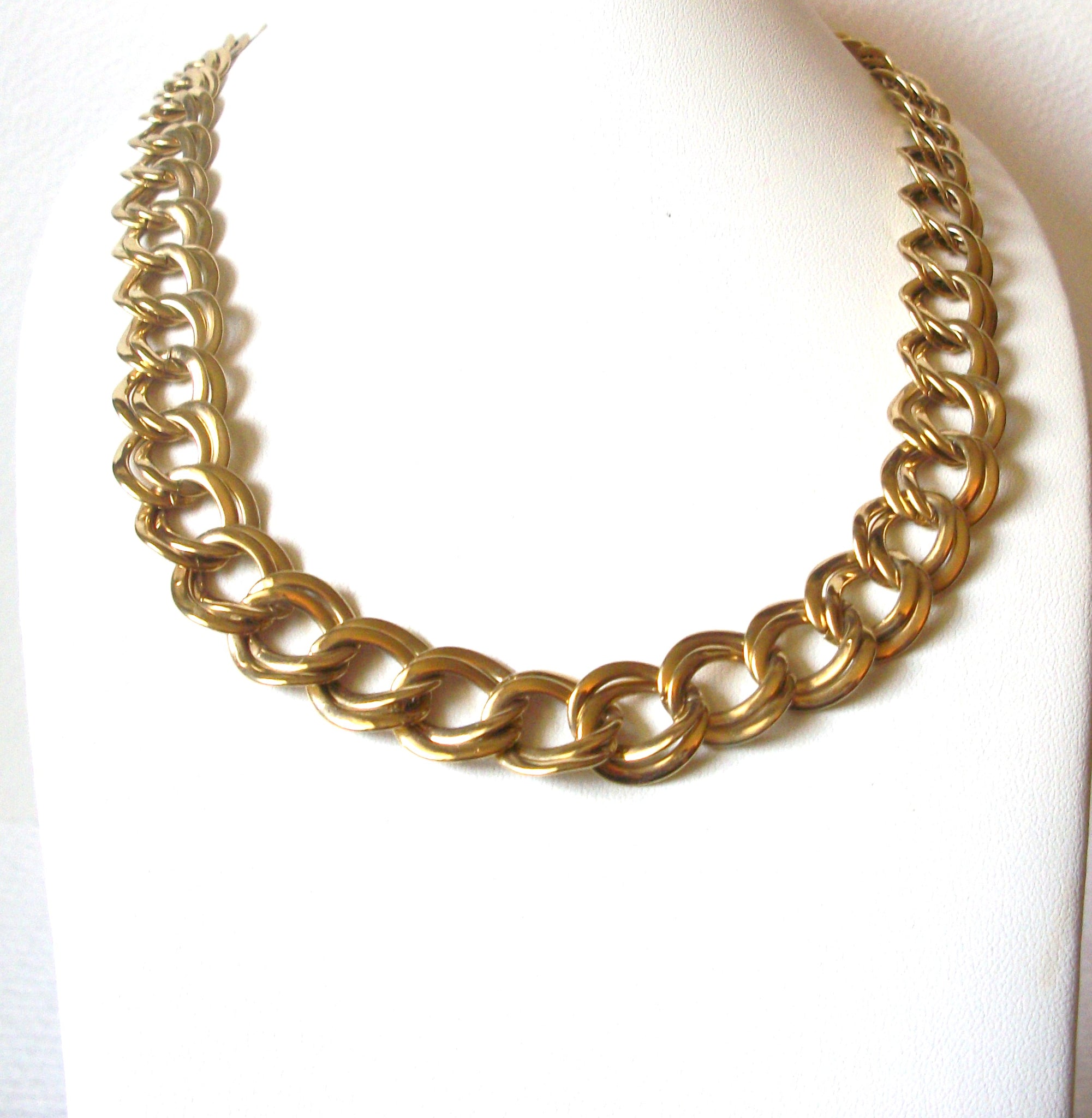 Vintage MONET Gold Toned Panel Links Necklace 122820