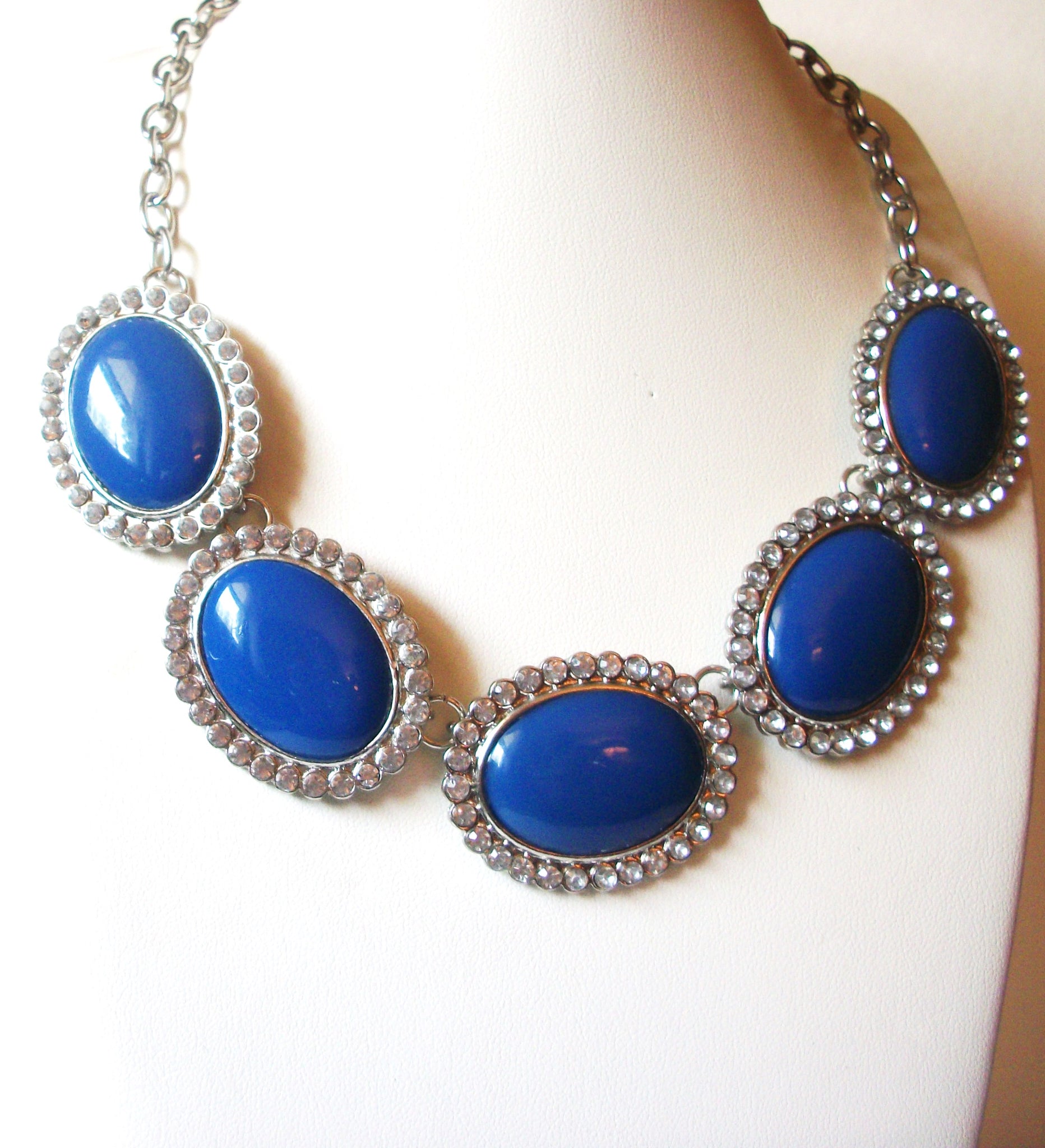 Retro 1980s Silver Blue Rhinestone Necklace 91517
