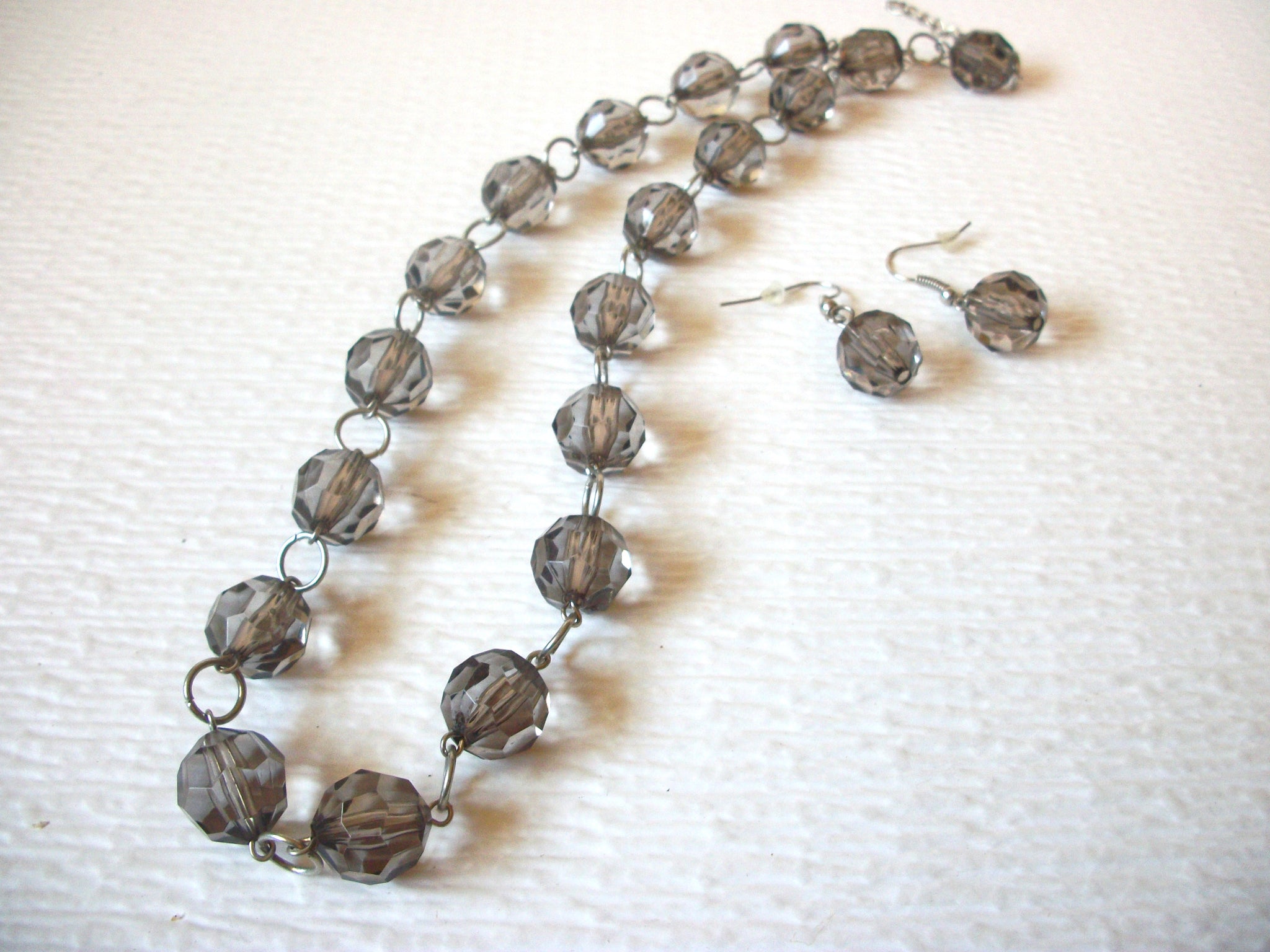 Retro Silver Translucent Gray 20" Necklace Earrings Set 82217