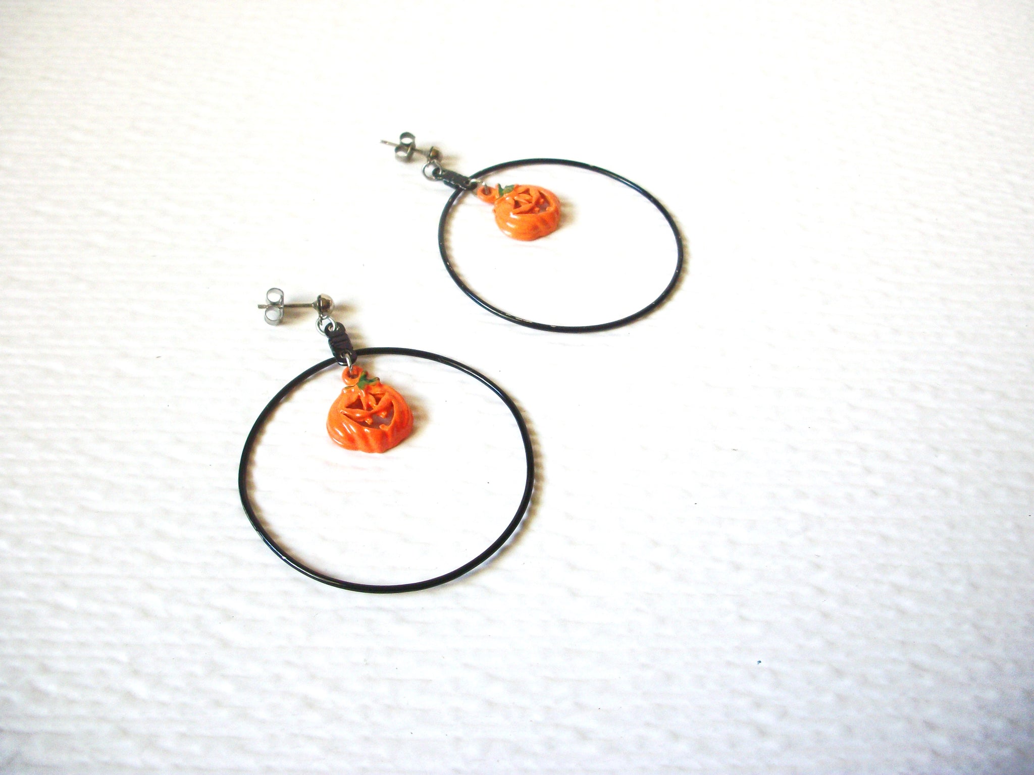Hand Made Pumpkin Halloween Hoop Earrings 123020
