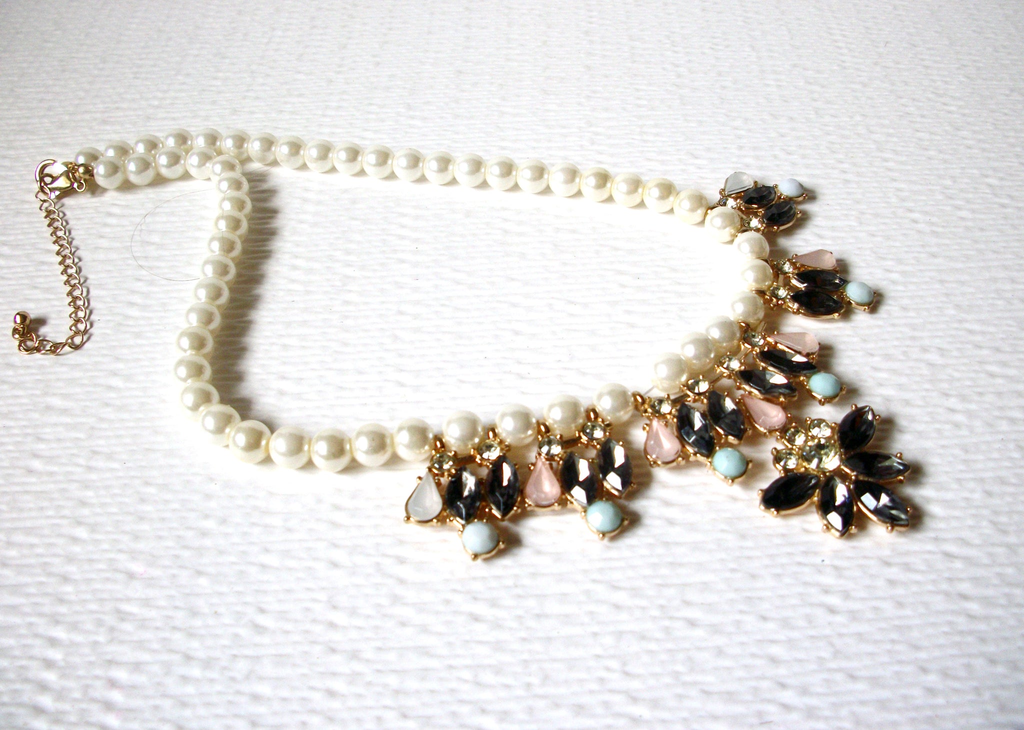 Retro Faux Pearl Prong Set Rhinestone Necklace 60116