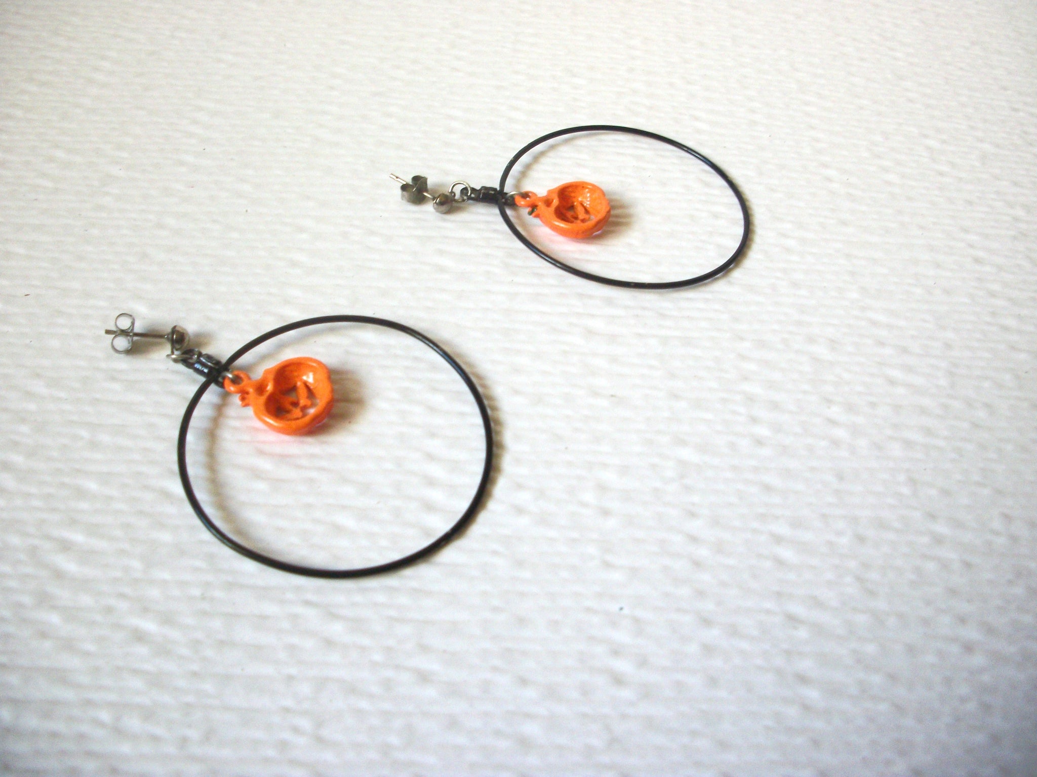 Hand Made Pumpkin Halloween Hoop Earrings 123020