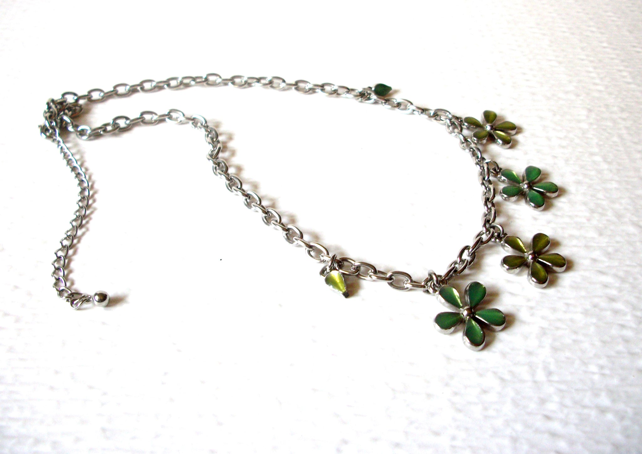 Retro Silver Toned Links Green Flower Necklace 91517