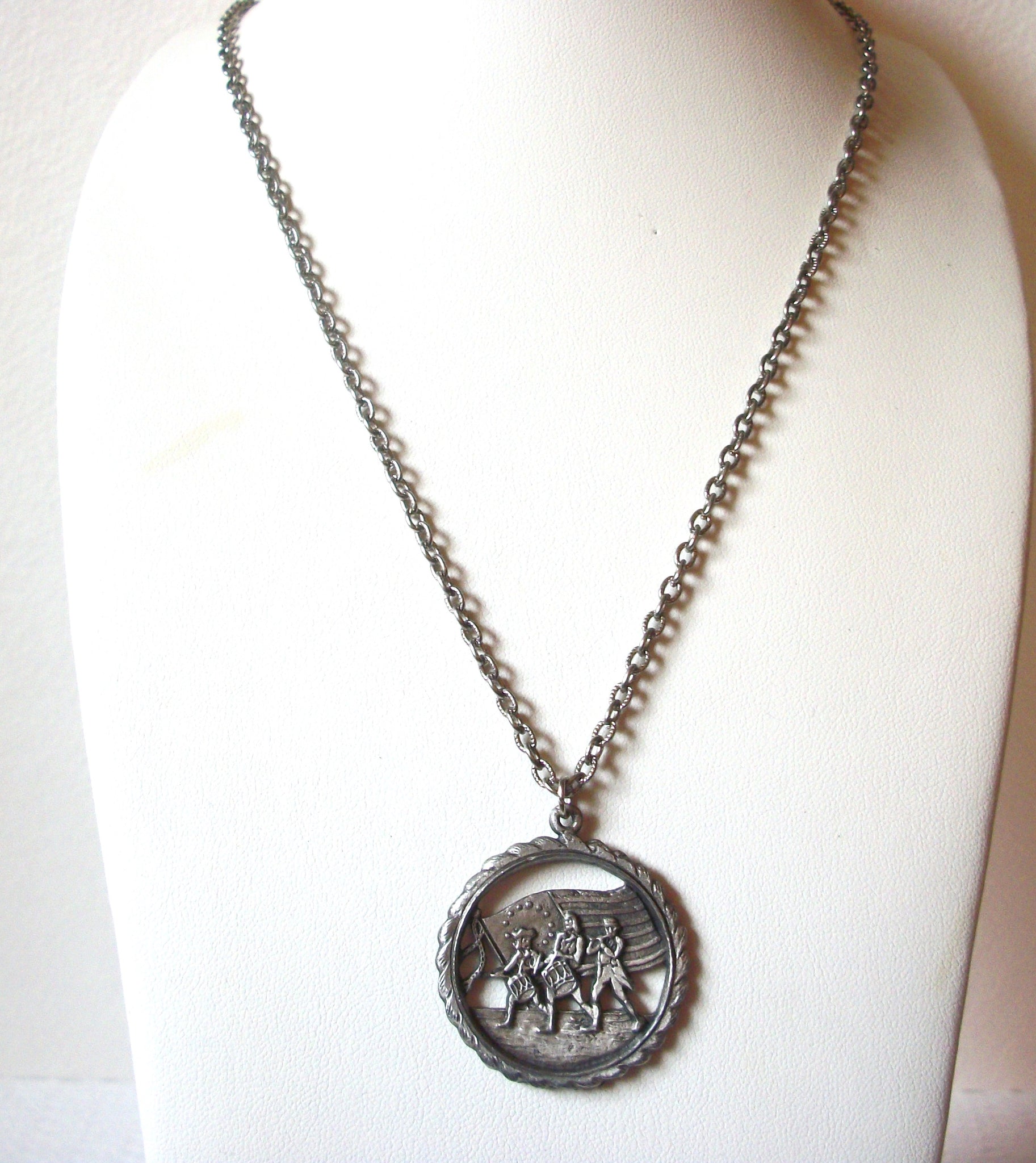 Vintage Cinerama Cranston Pendant Necklace 122320