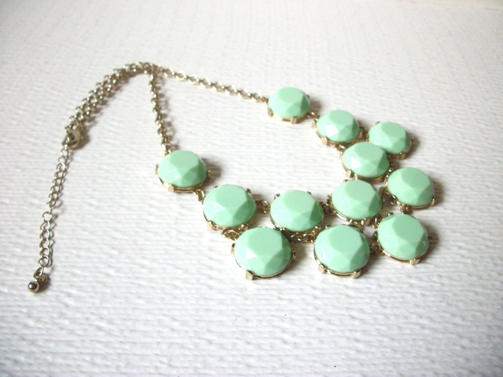 Retro Mint Green Statement Necklace 122620