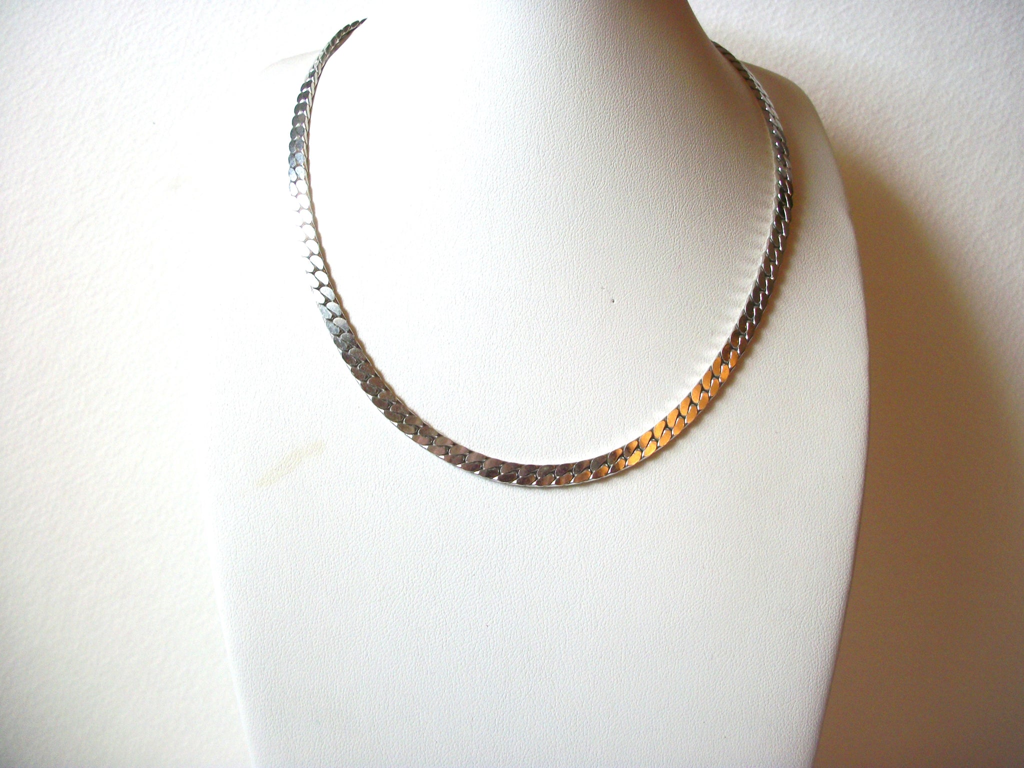 Vintage MONET Necklace 71218D