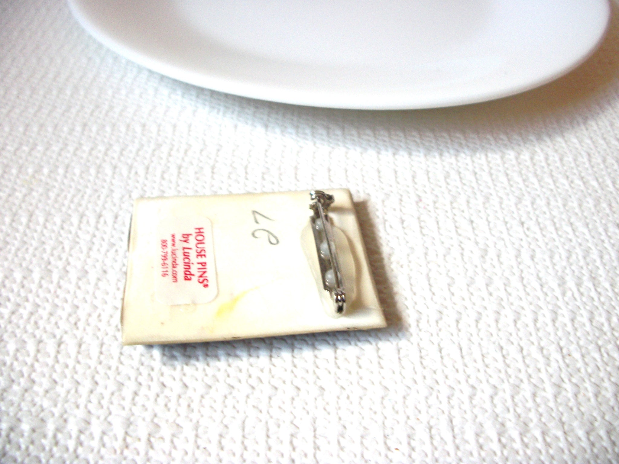 Vintage House Pins By Lucinda Brown Cream Beige Pretty Home Pin 71218D