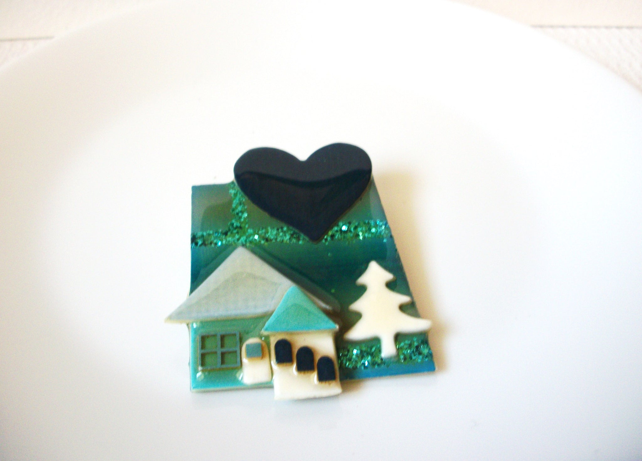 House Pins By Lucinda Glitter Blue Teal Green Black Heart Pin 71218D