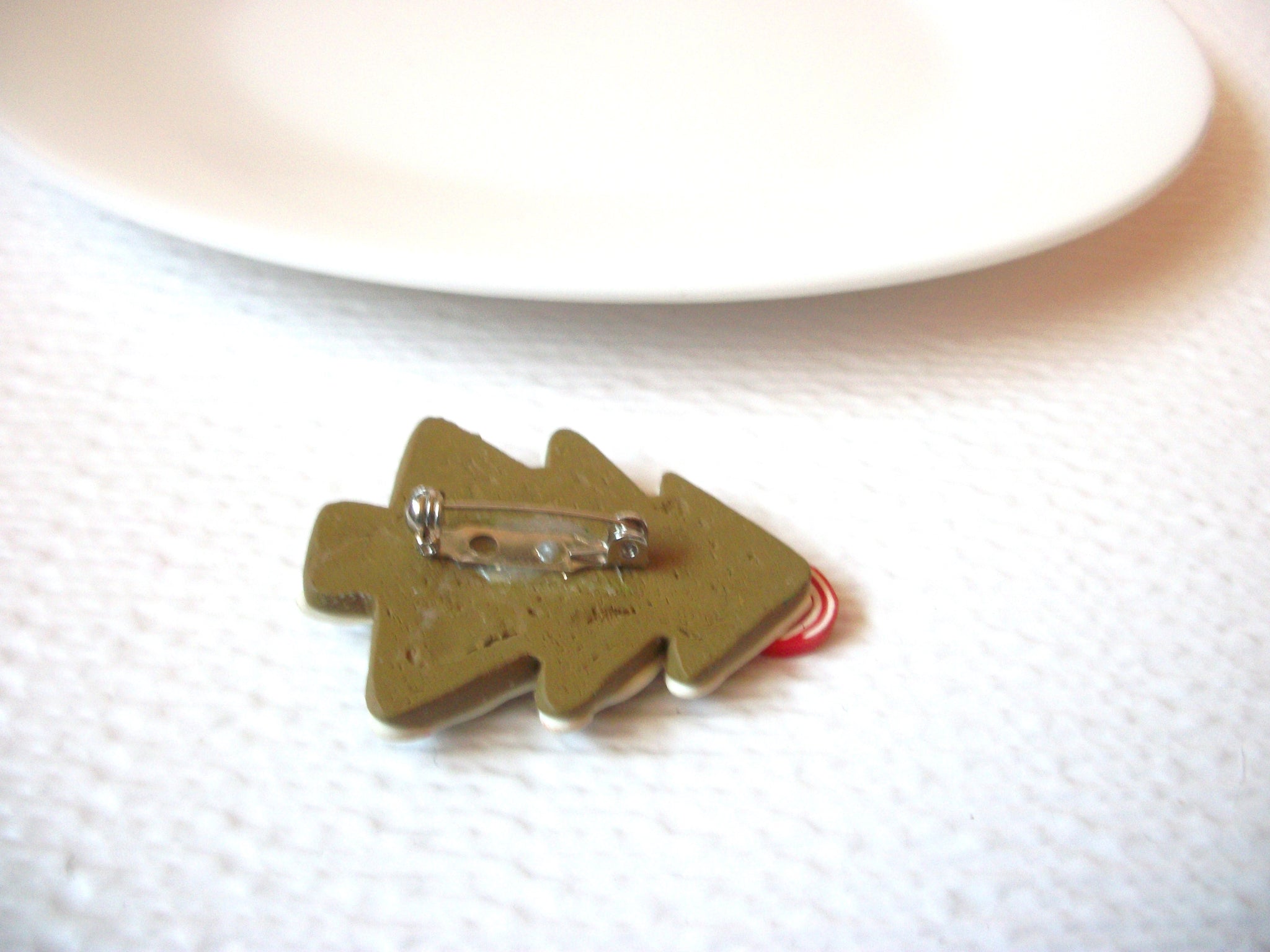 Vintage Christmas Tree Brooch Pin 102120
