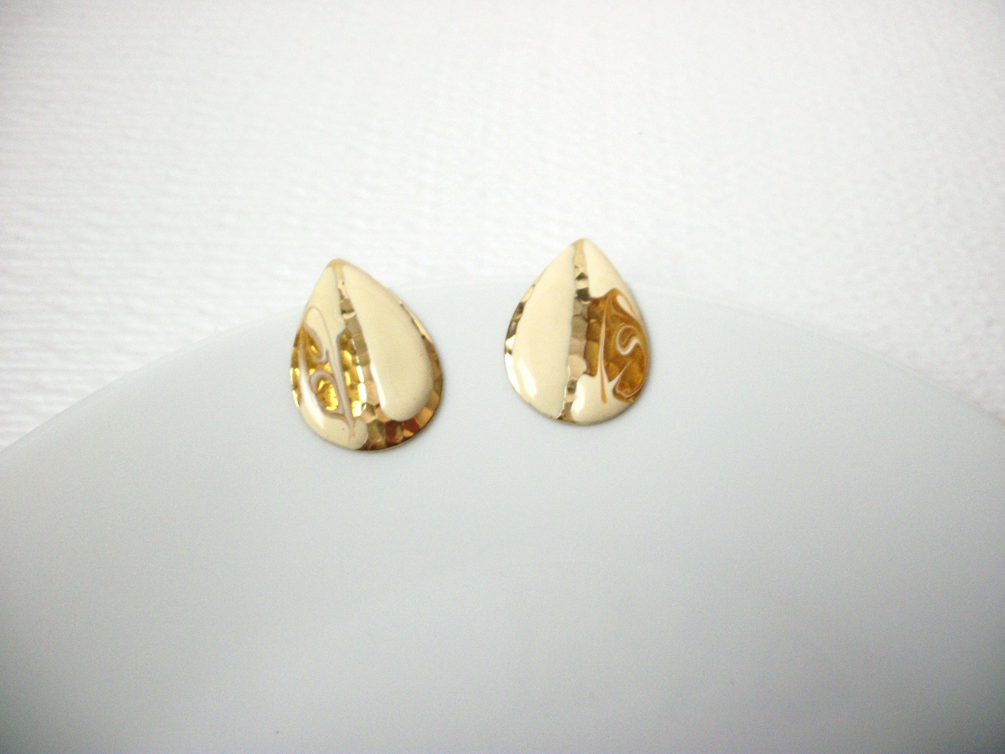 Retro Gold Leaf Earrings 102520