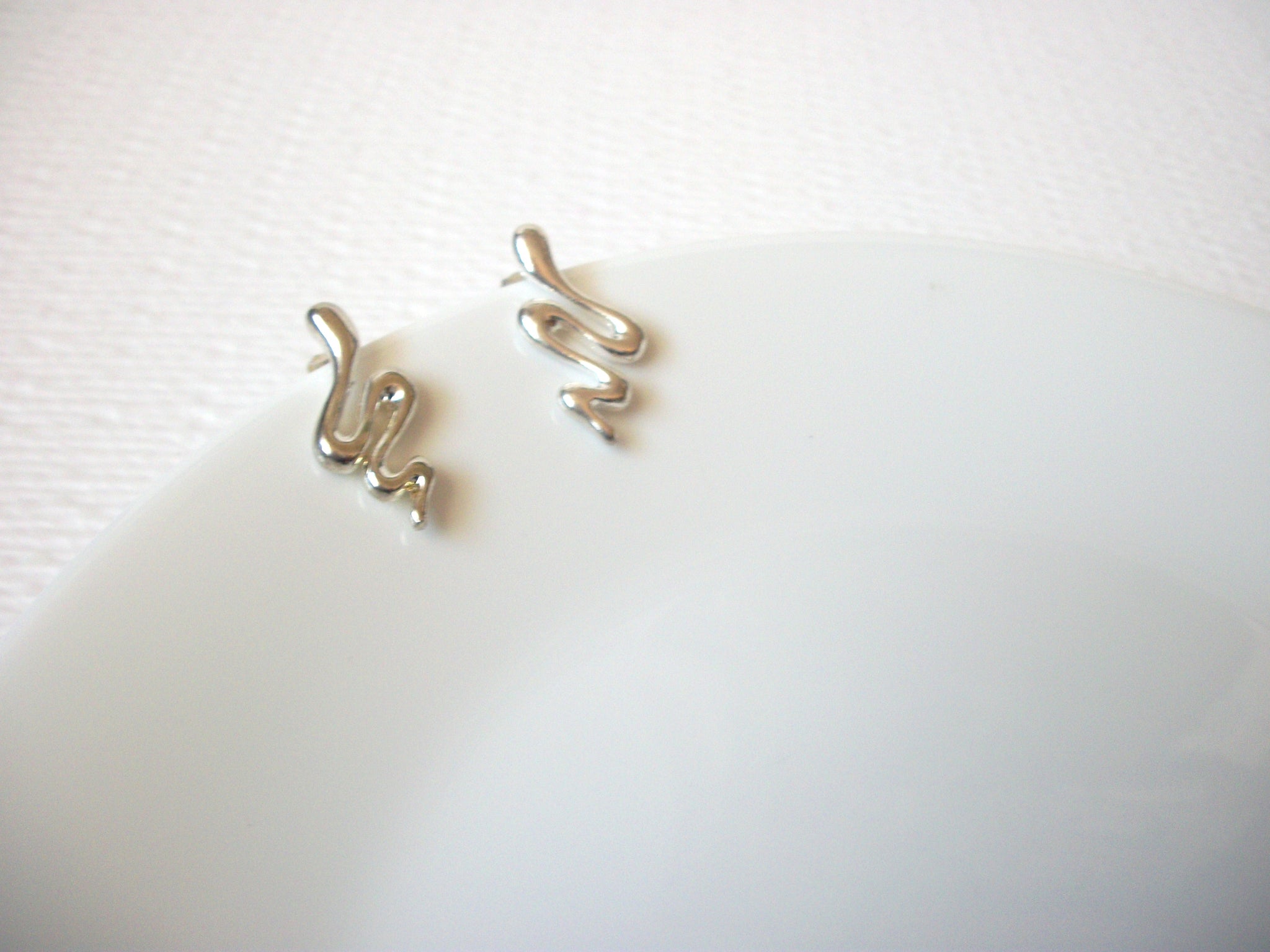 Retro 1970s Silver Toned Snake Earrings 102520