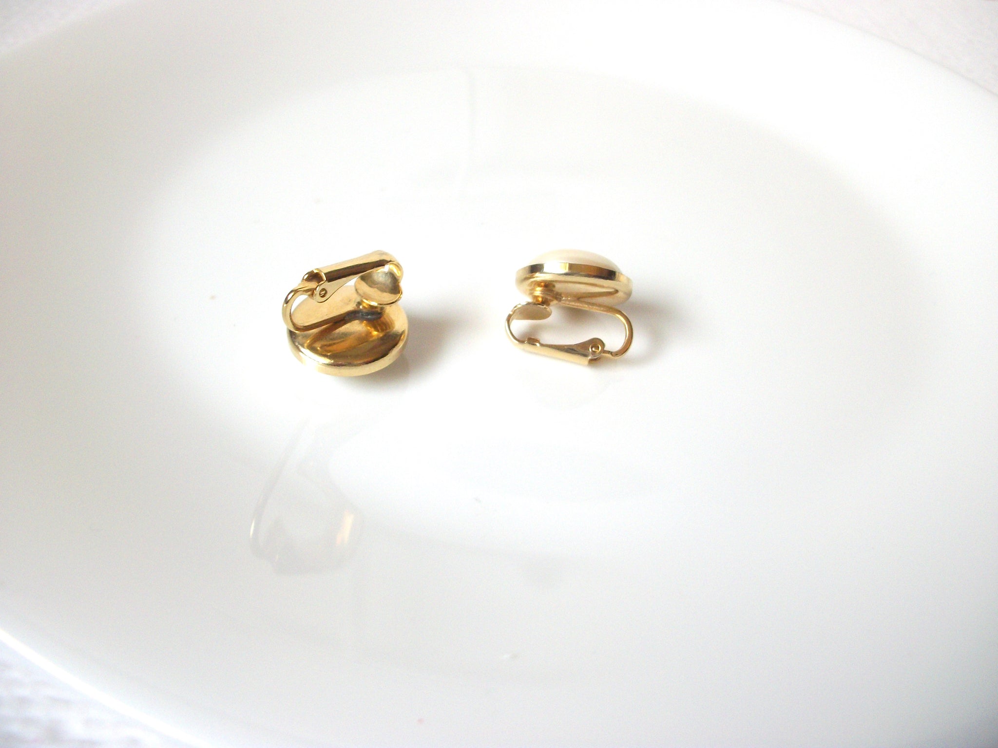 Vintage Glass Pearl Earrings 102720