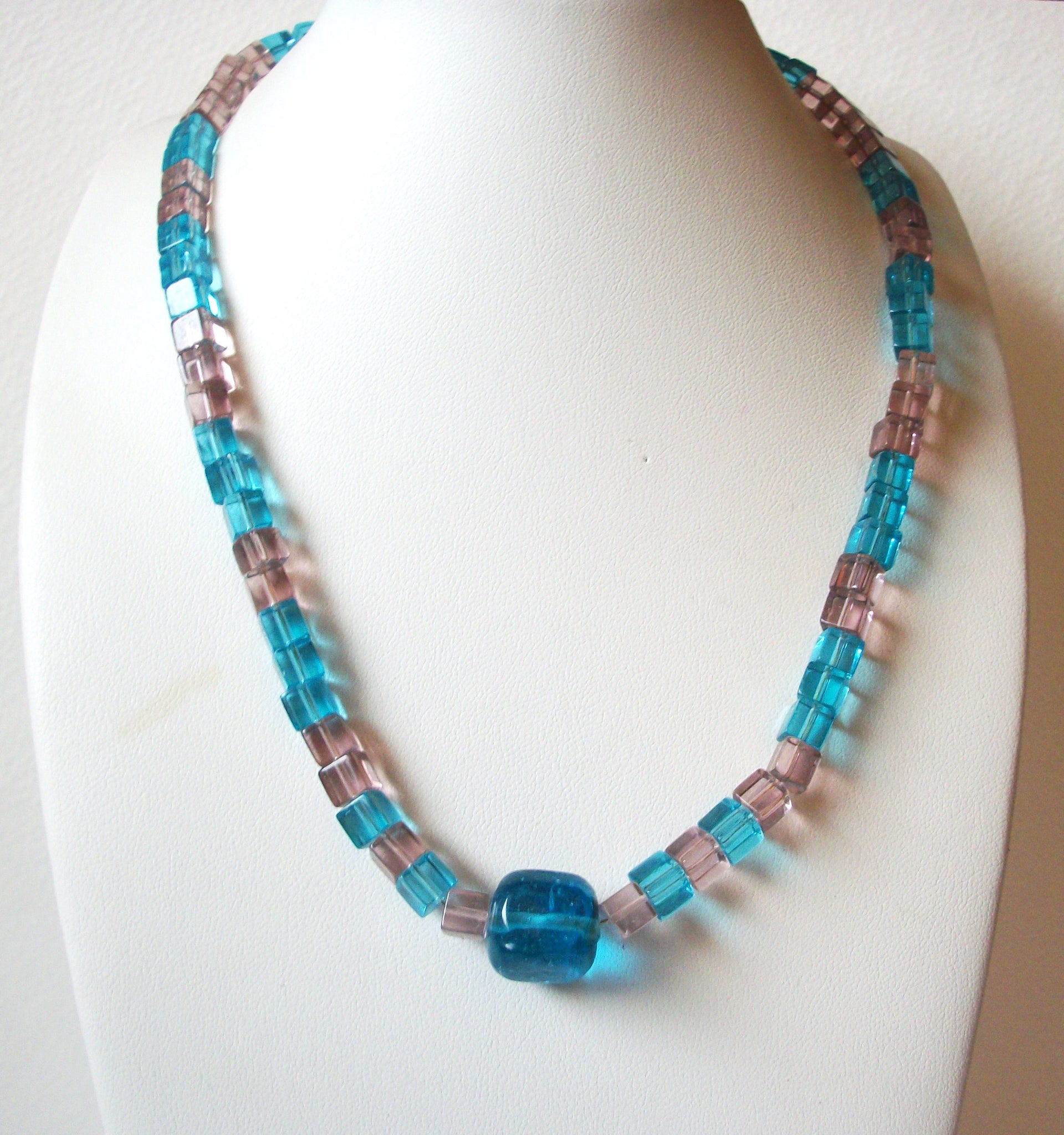 Vintage Hand Made Blue Mauve Czech Glass Necklace 102820