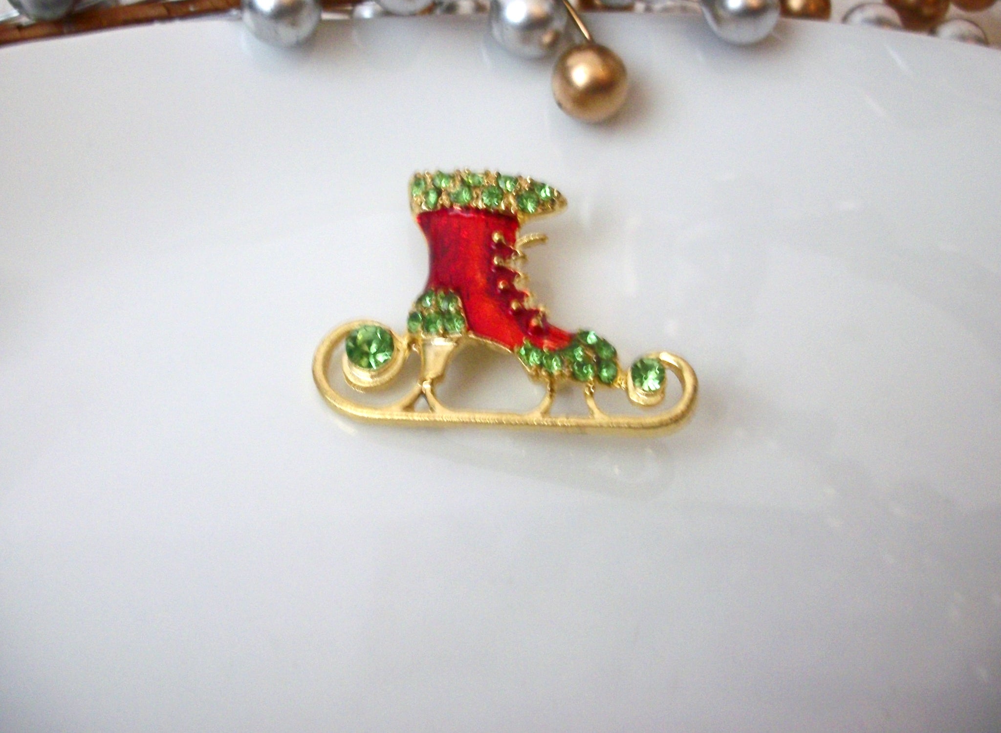 Retro Brooch, Ice Skating Brooch, Rhinestones Brooch, Christmas Brooch Pin S34