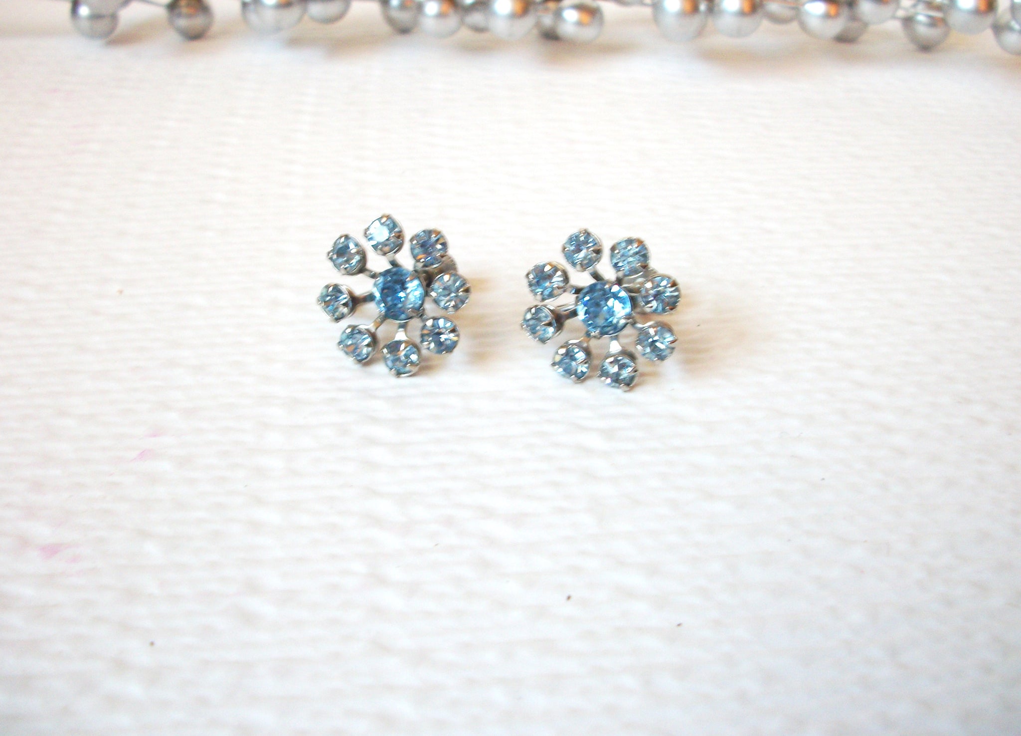 1950s Vintage Blue Rhinestone Snowflake Screw Back Earrings 102920