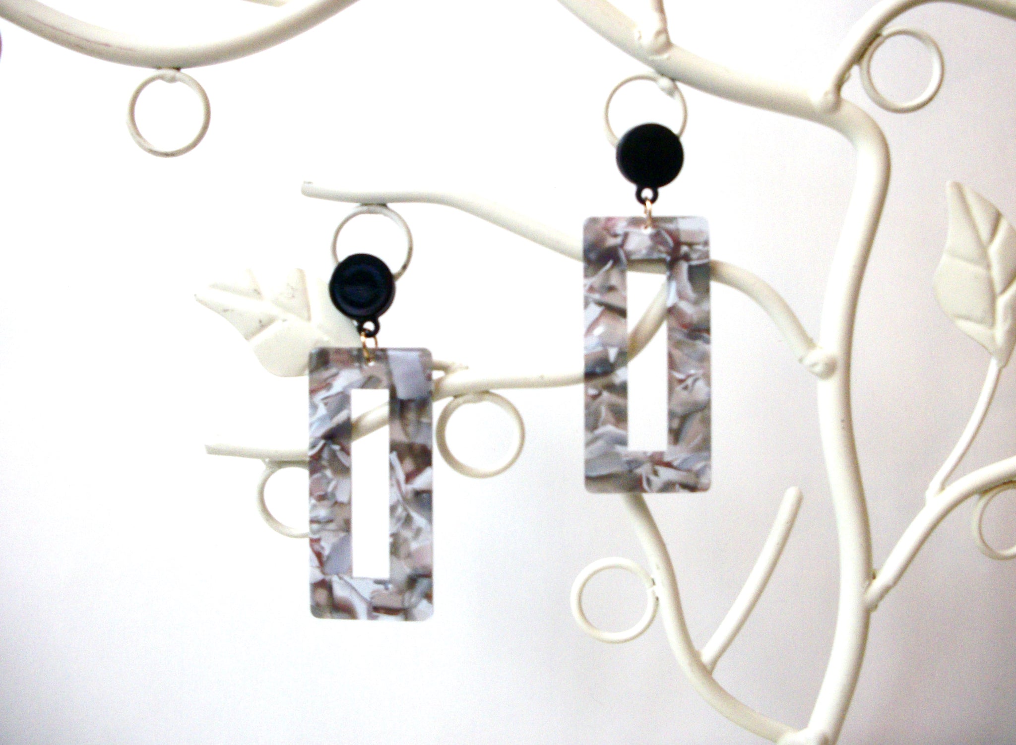 Foxy Gray Tortoise Earrings, Tortoise Shell Earrings, Tortoise Geometric Earrings, Acetate Earrings, Light Weight Resin Dangle Earrings S35