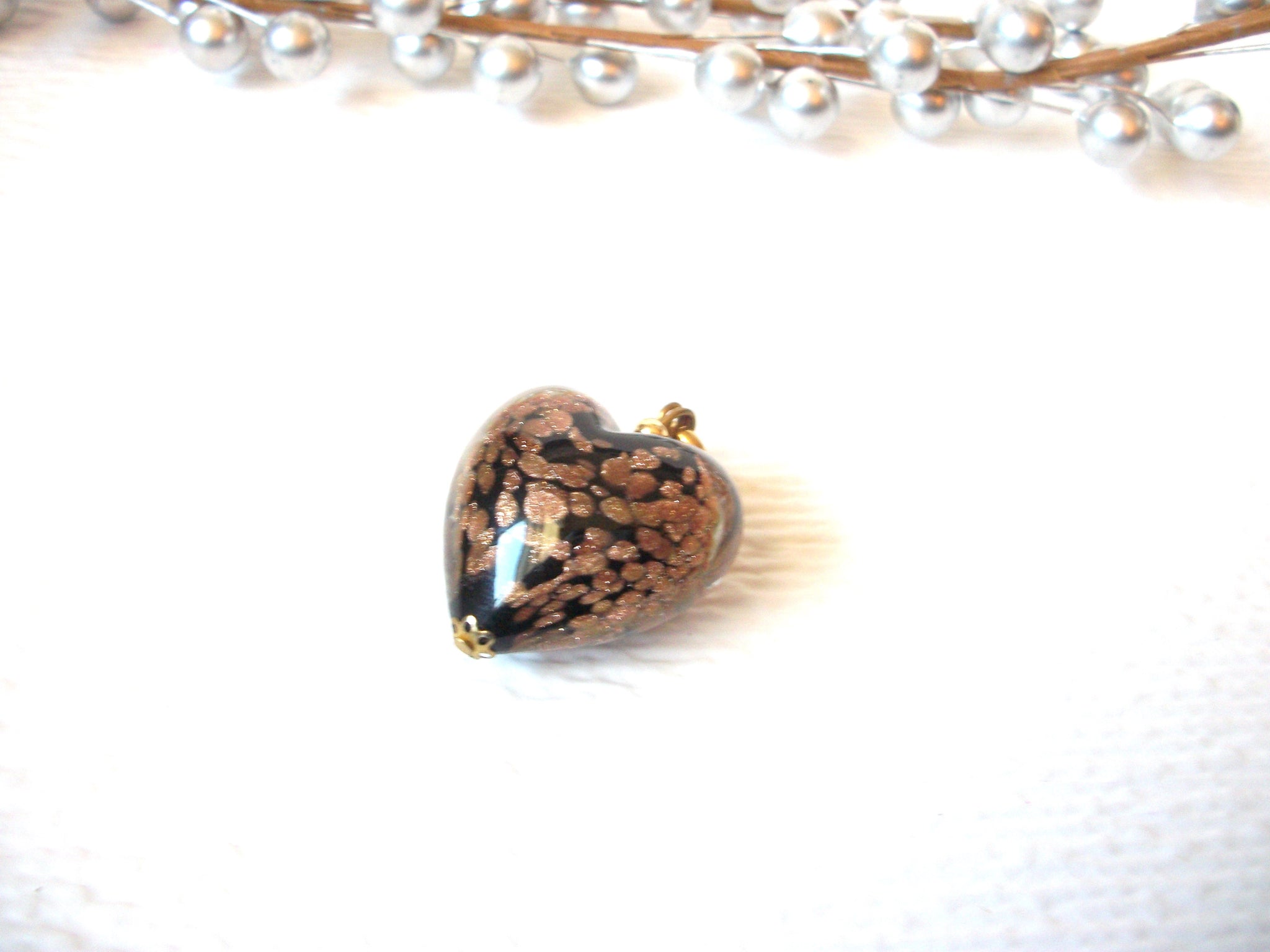 Vintage Murano Glass Puff Heart Pendant 103020