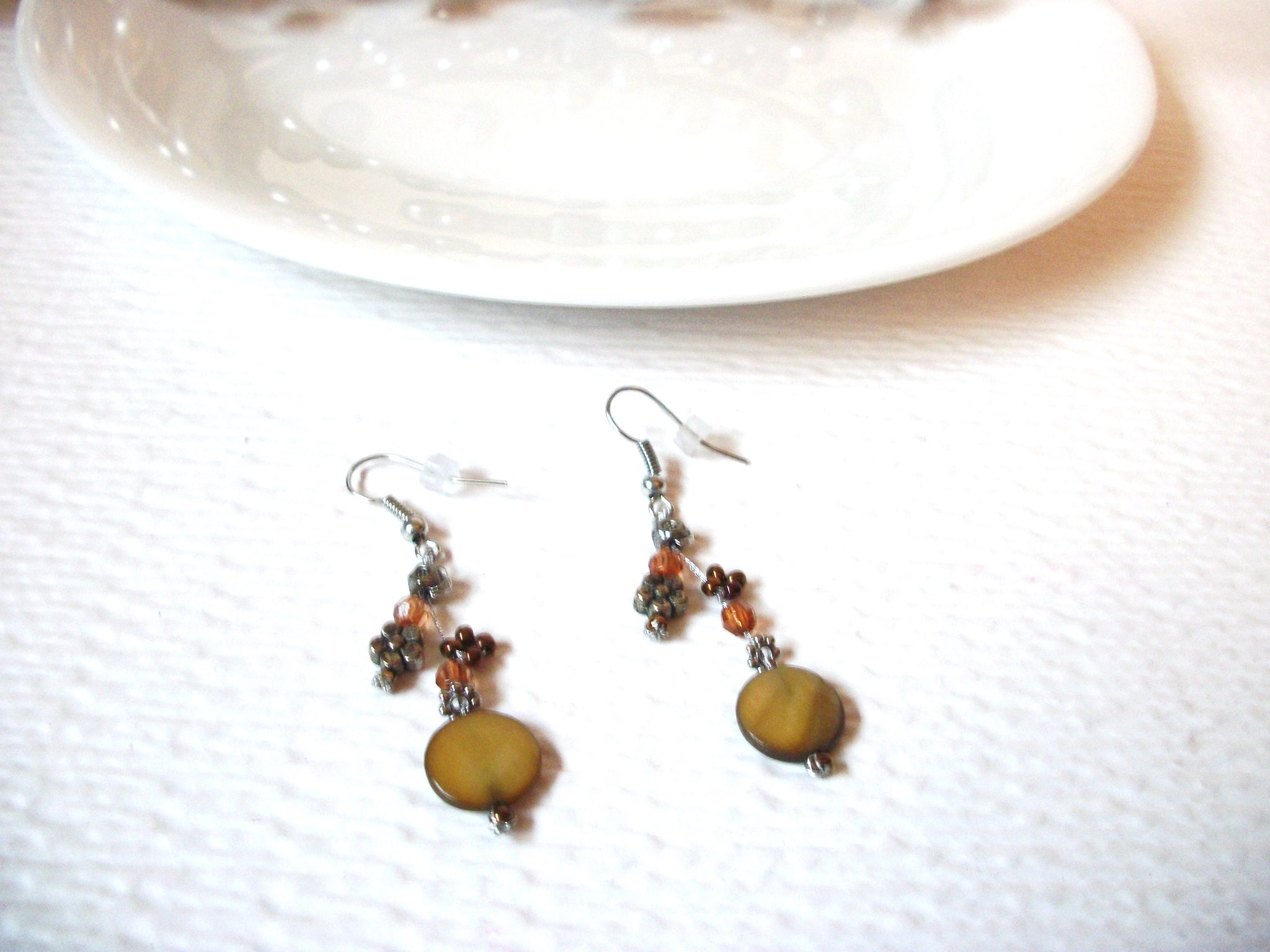 Vintage Shell Earrings 110120