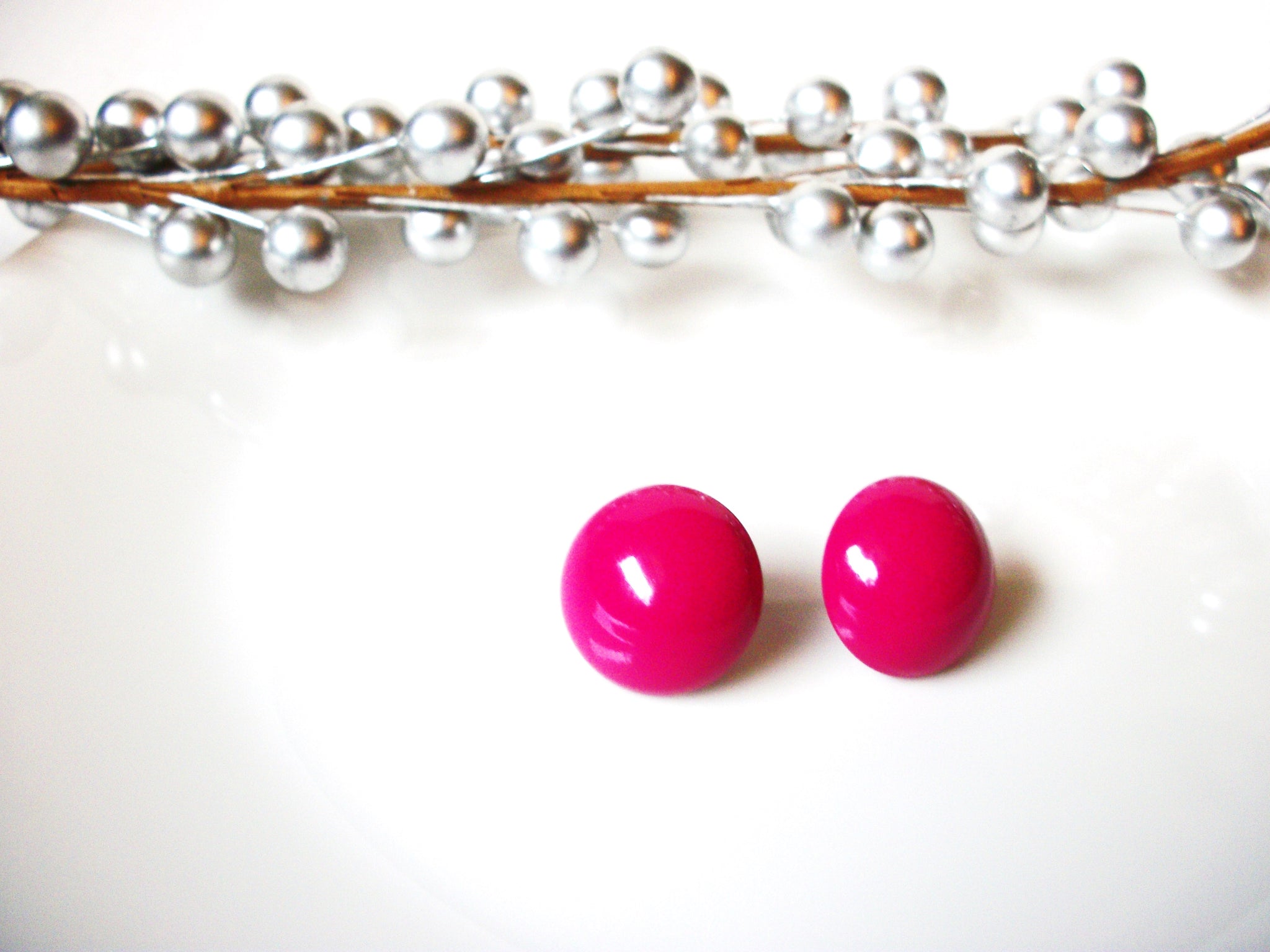 Retro Fuchsia Dome Earrings 110120