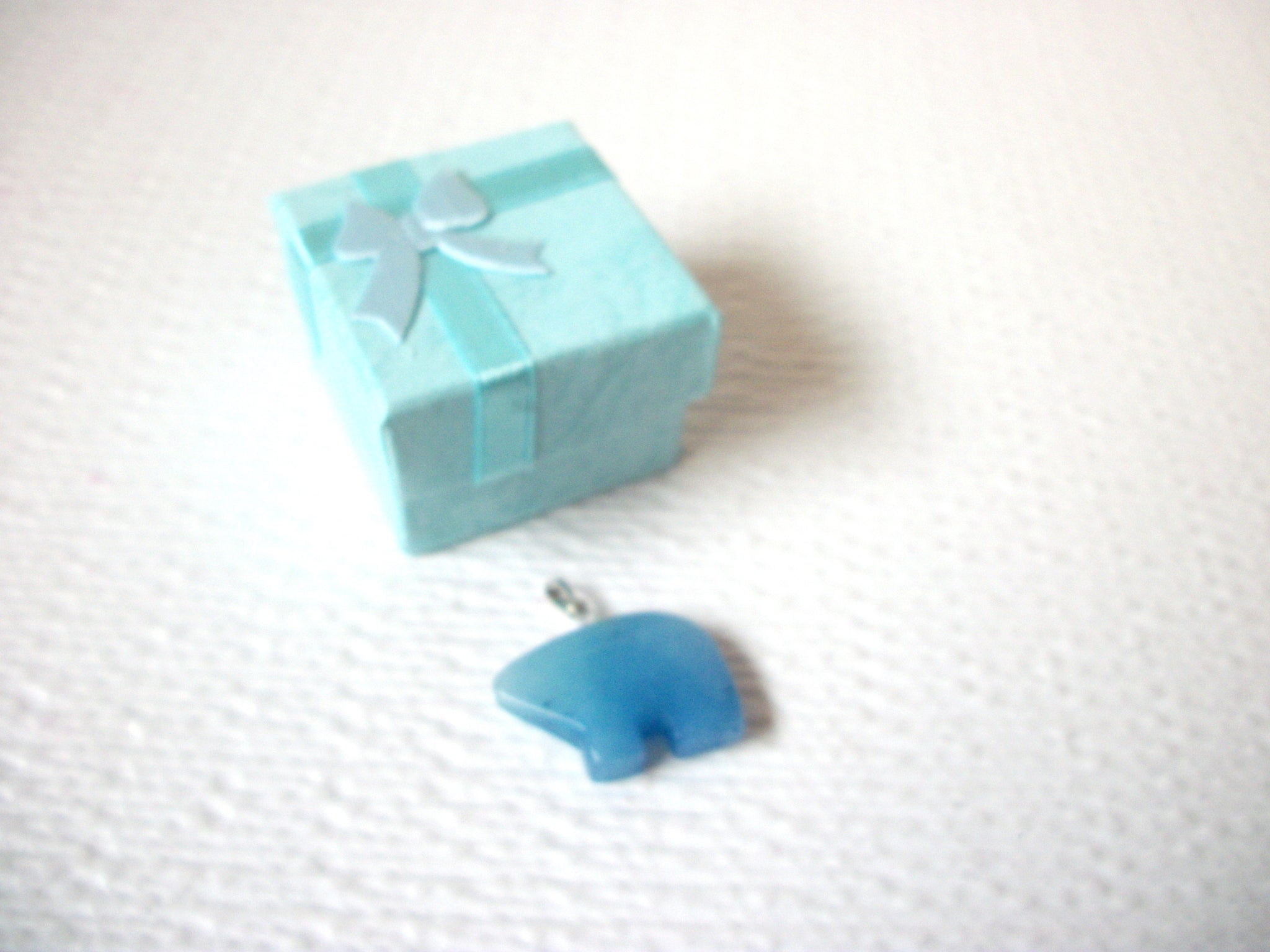 Native American Zuni Blue Agate Pendant 110120